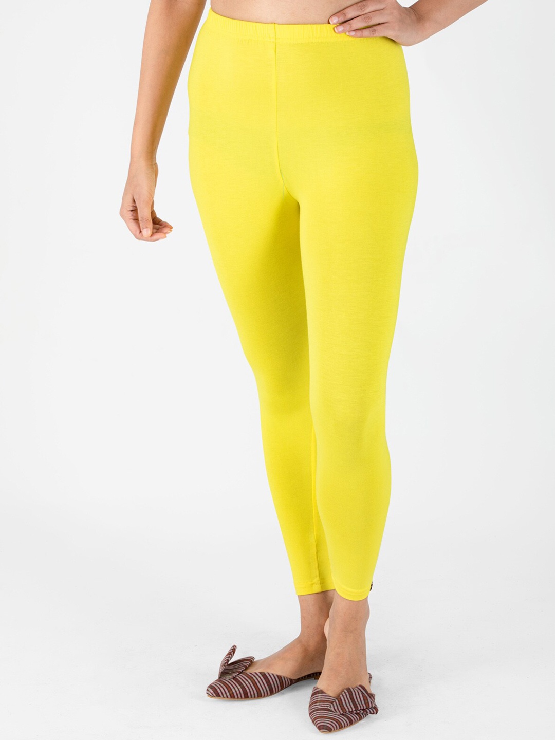 

indian flower Women Solid Ankle Length Leggings, Yellow