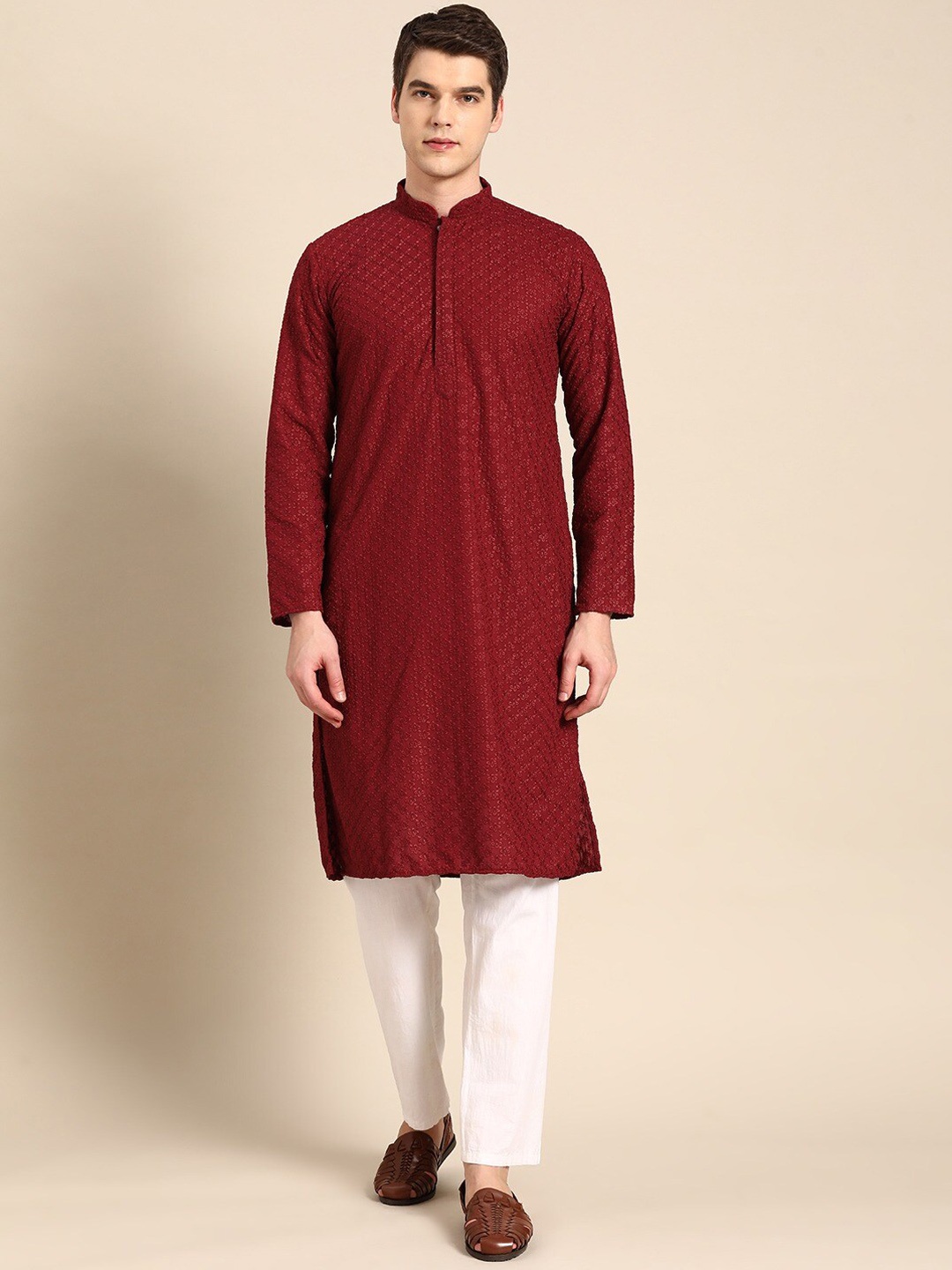 

RAJUBHAI HARGOVINDAS Men Maroon Floral Embroidered Thread Work Pure Cotton Kurta Set