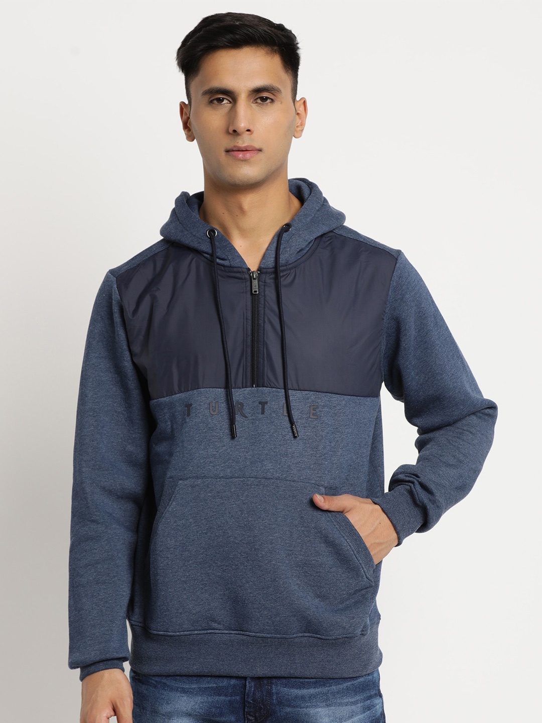 

Turtle Men Colourblocked Hooded Pullover Sweatshirt, Blue