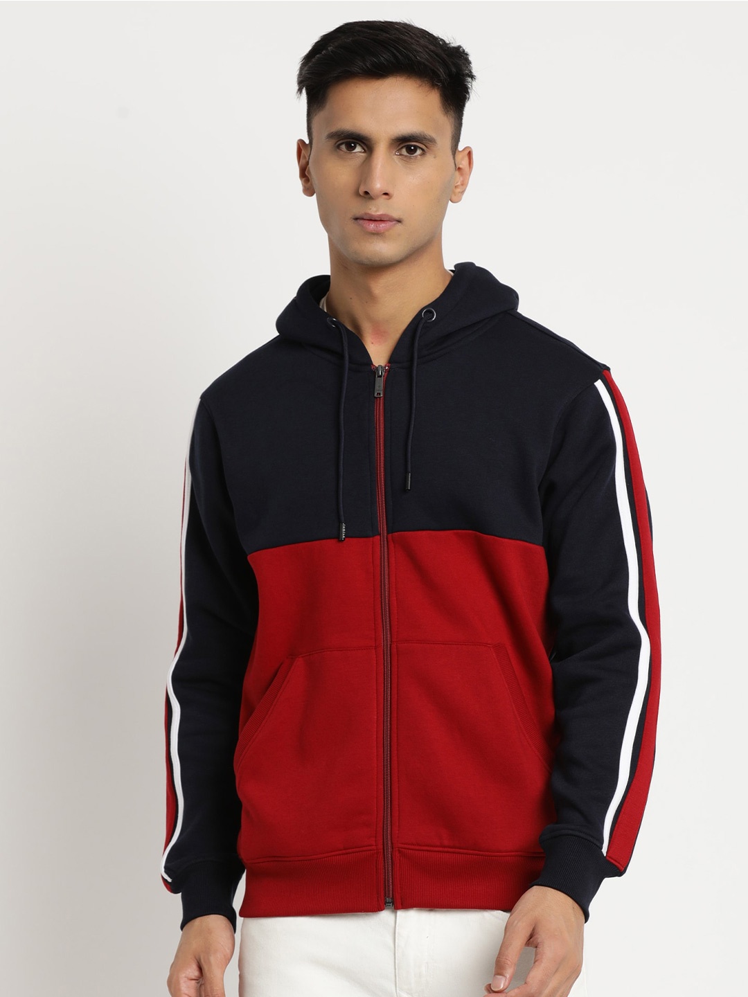 

Turtle Men Colourblocked Hooded Pullover Sweatshirt, Red
