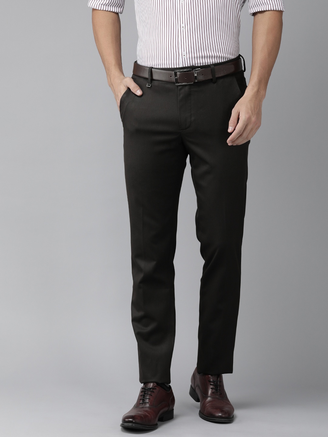 

Van Heusen Men Solid Slim Fit Formal Trousers, Brown