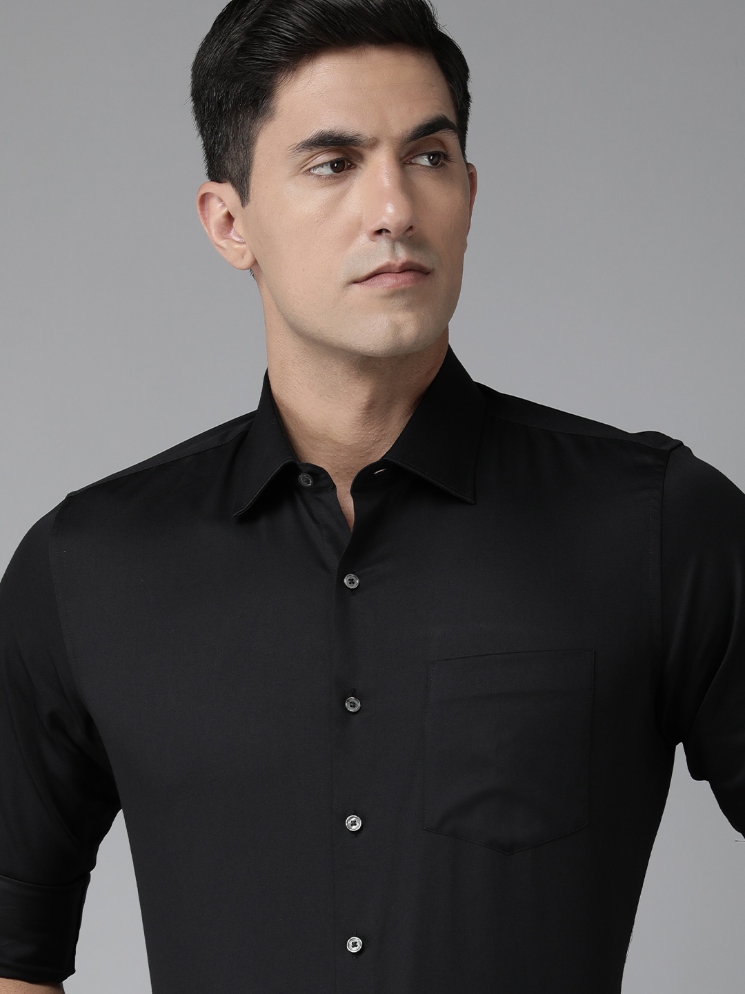 

Van Heusen Men Solid Slim Fit Pure Cotton Formal Shirt, Black