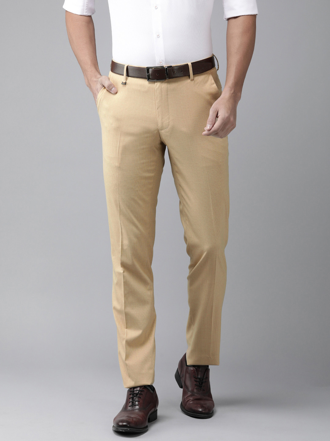 

Van Heusen Men Checked Slim Fit Formal Trousers, Beige