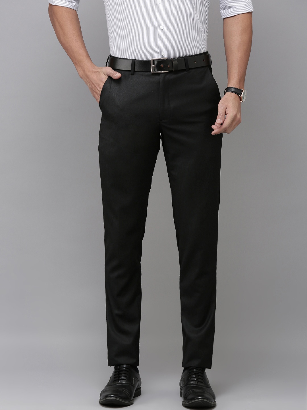 

Van Heusen Men Slim Fit Formal Trousers, Black