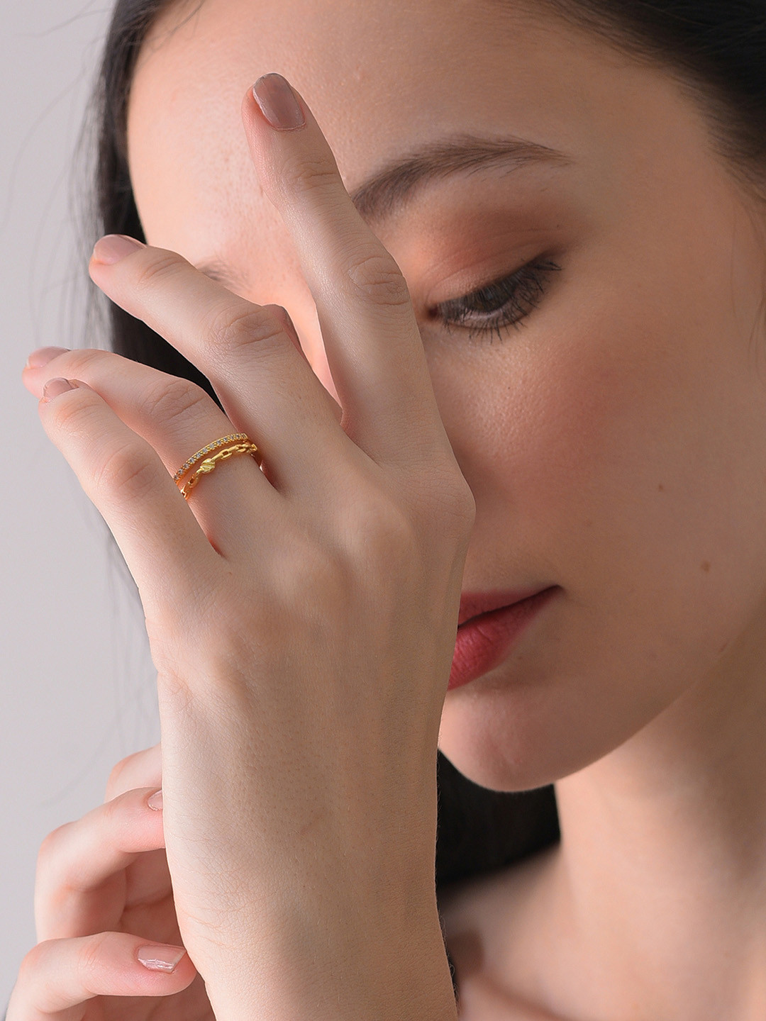 

SOHI Women Gold-Plated Stone Studded Finger Ring