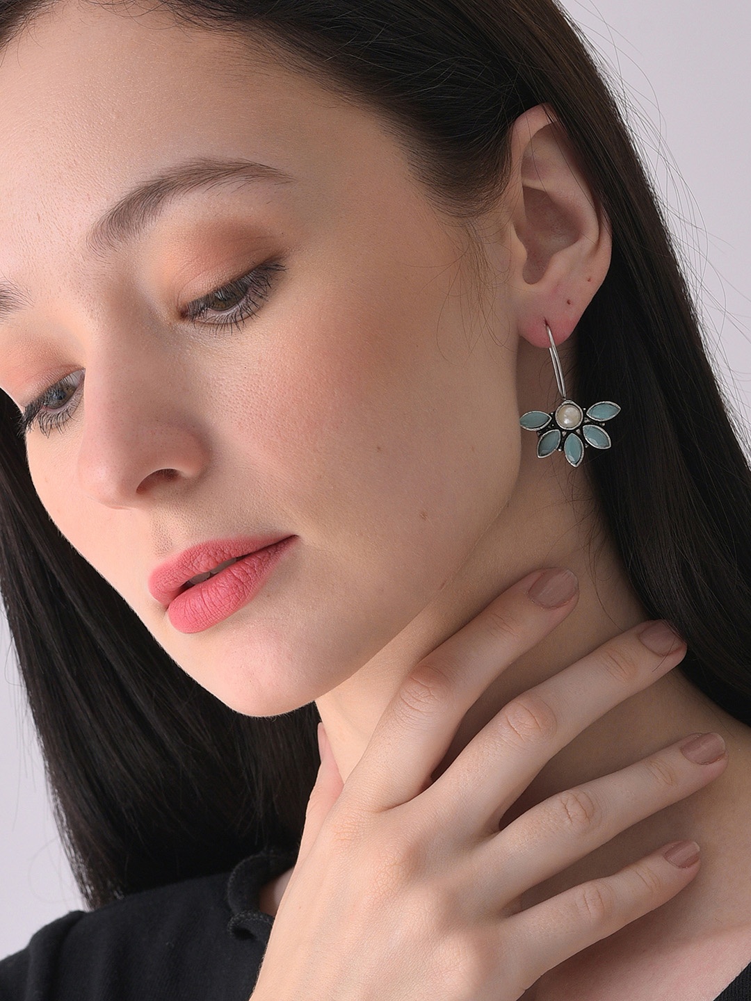 

SOHI Silver-Plated Floral Drop Earrings, Blue