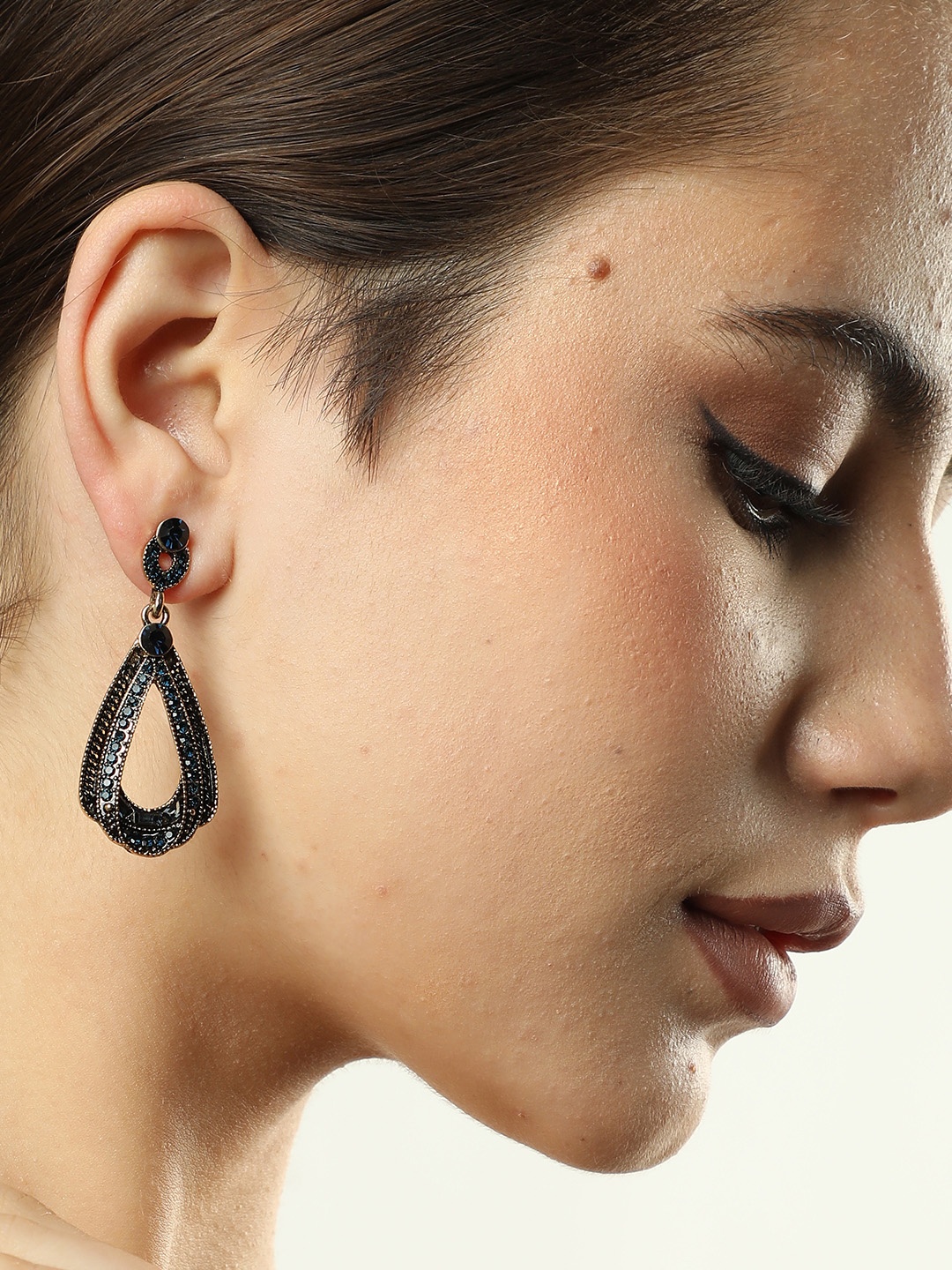 

SOHI Contemporary Drop Earrings, Black