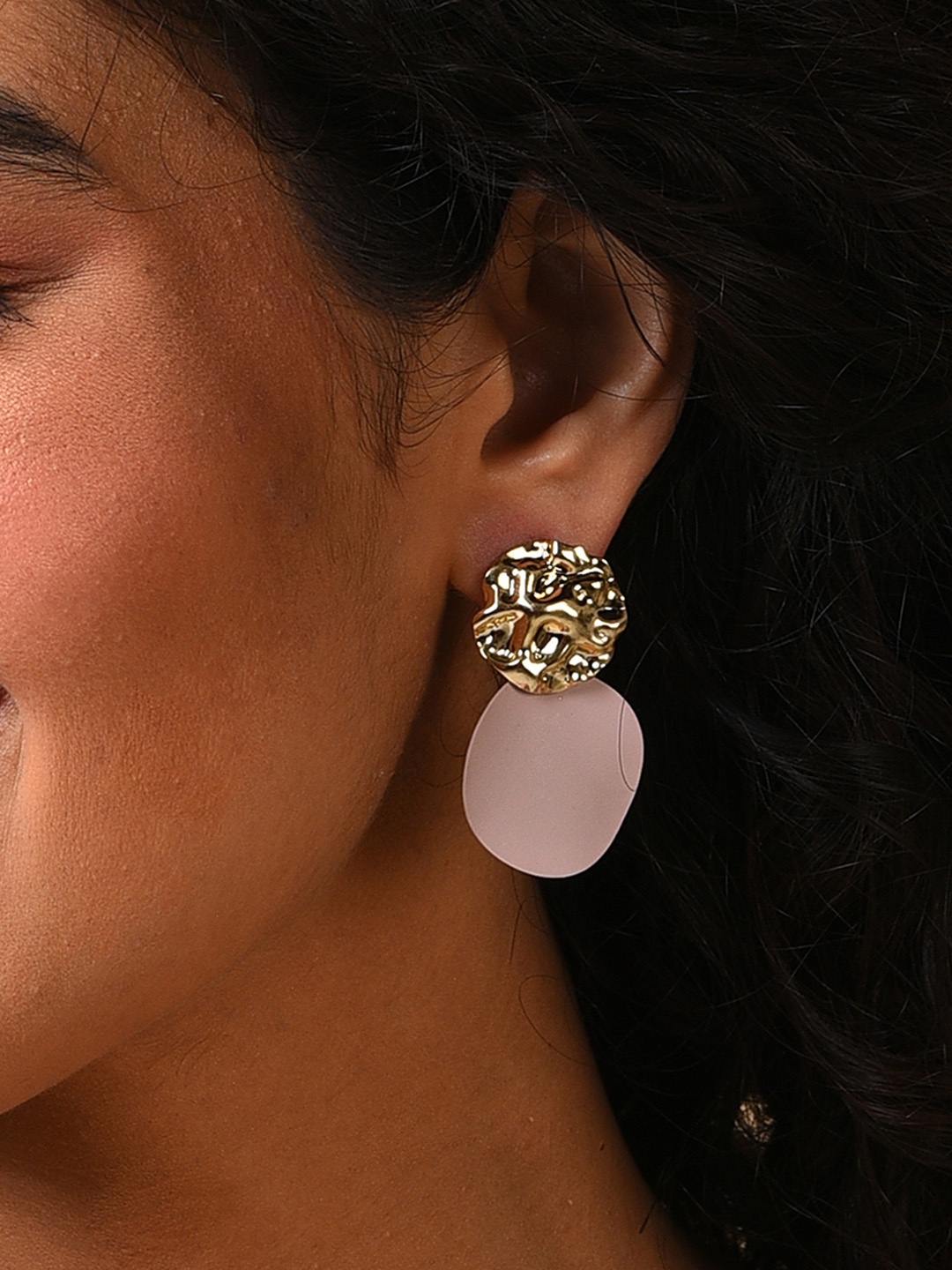 

SOHI Gold Plated Contemporary Studs Earrings, Pink