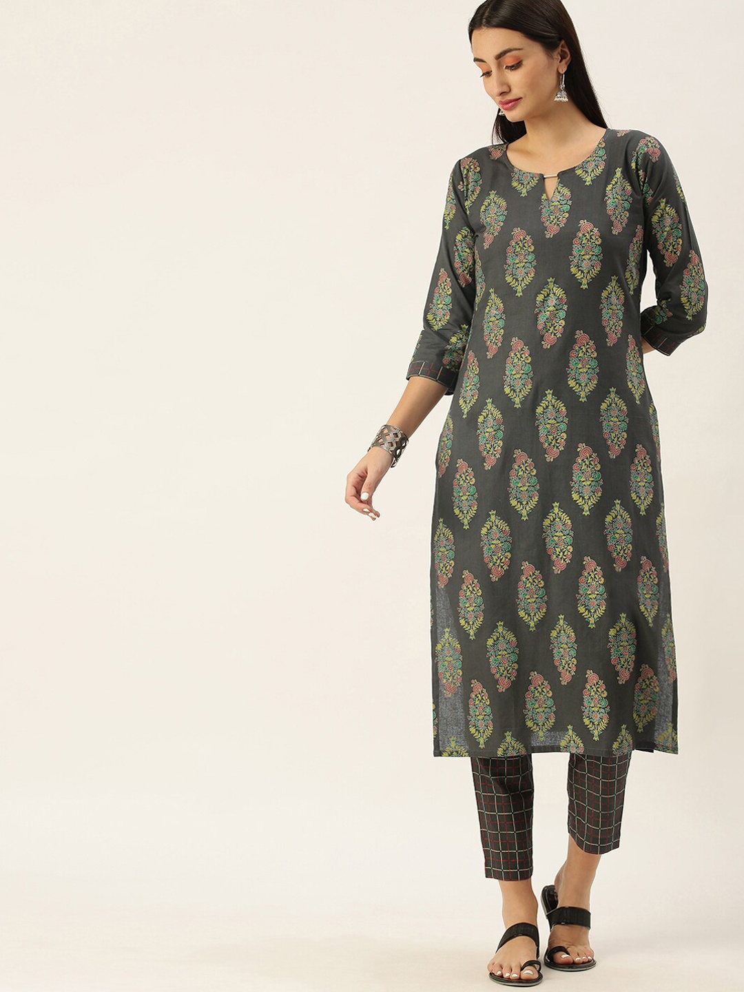 

KALINI Floral Printed Kurta with Trousers, Grey