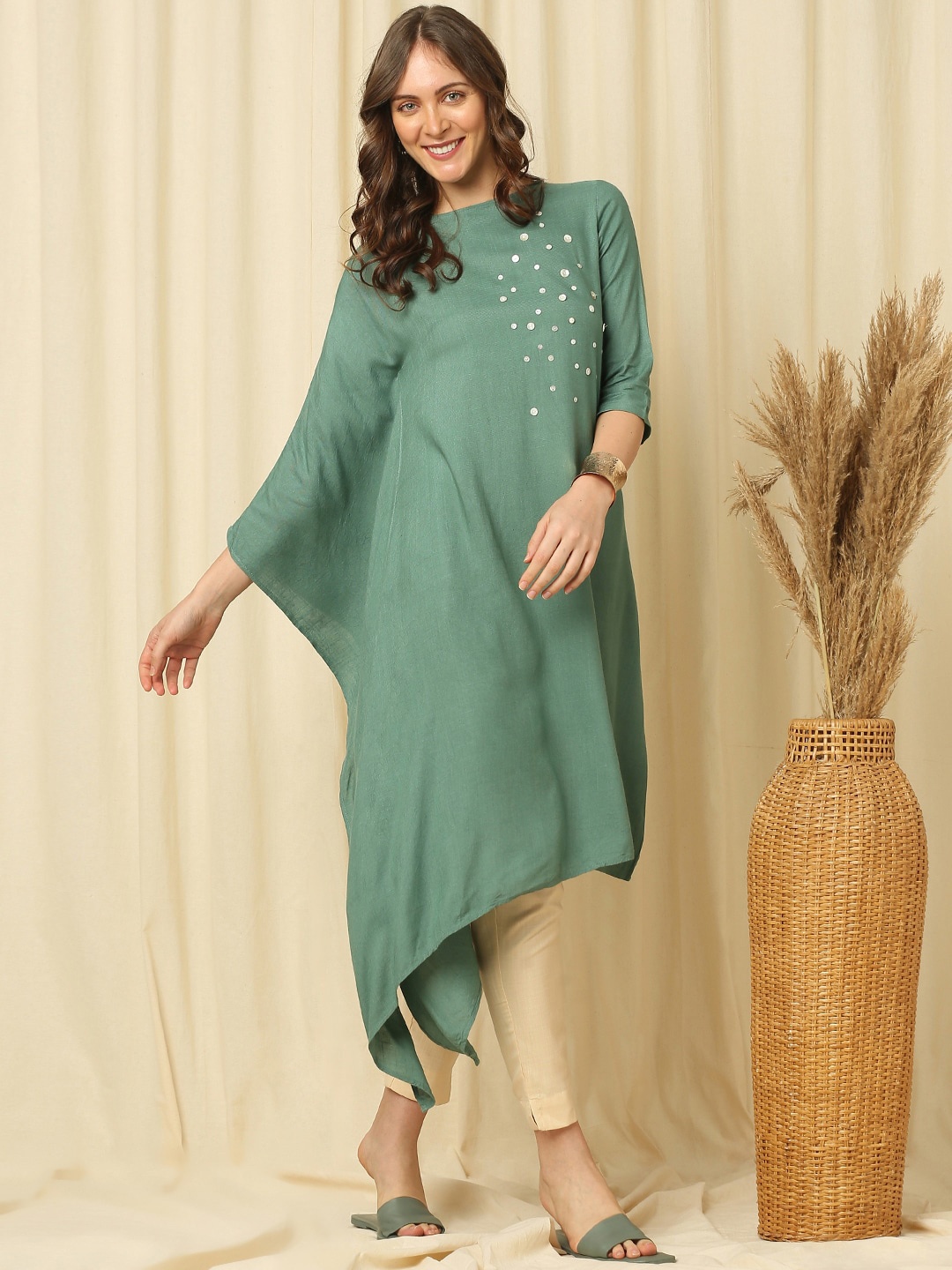 

Indifusion Flared Sleeves A-Line Kurta, Green