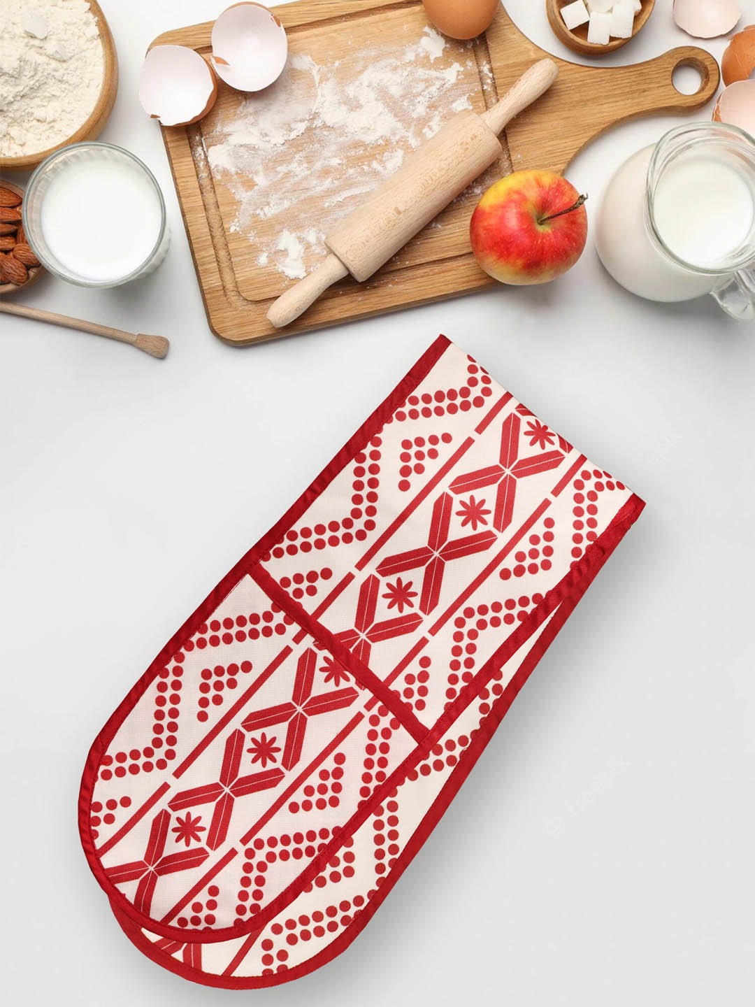 

ZEBA Red Printed Oven Mitten Padded