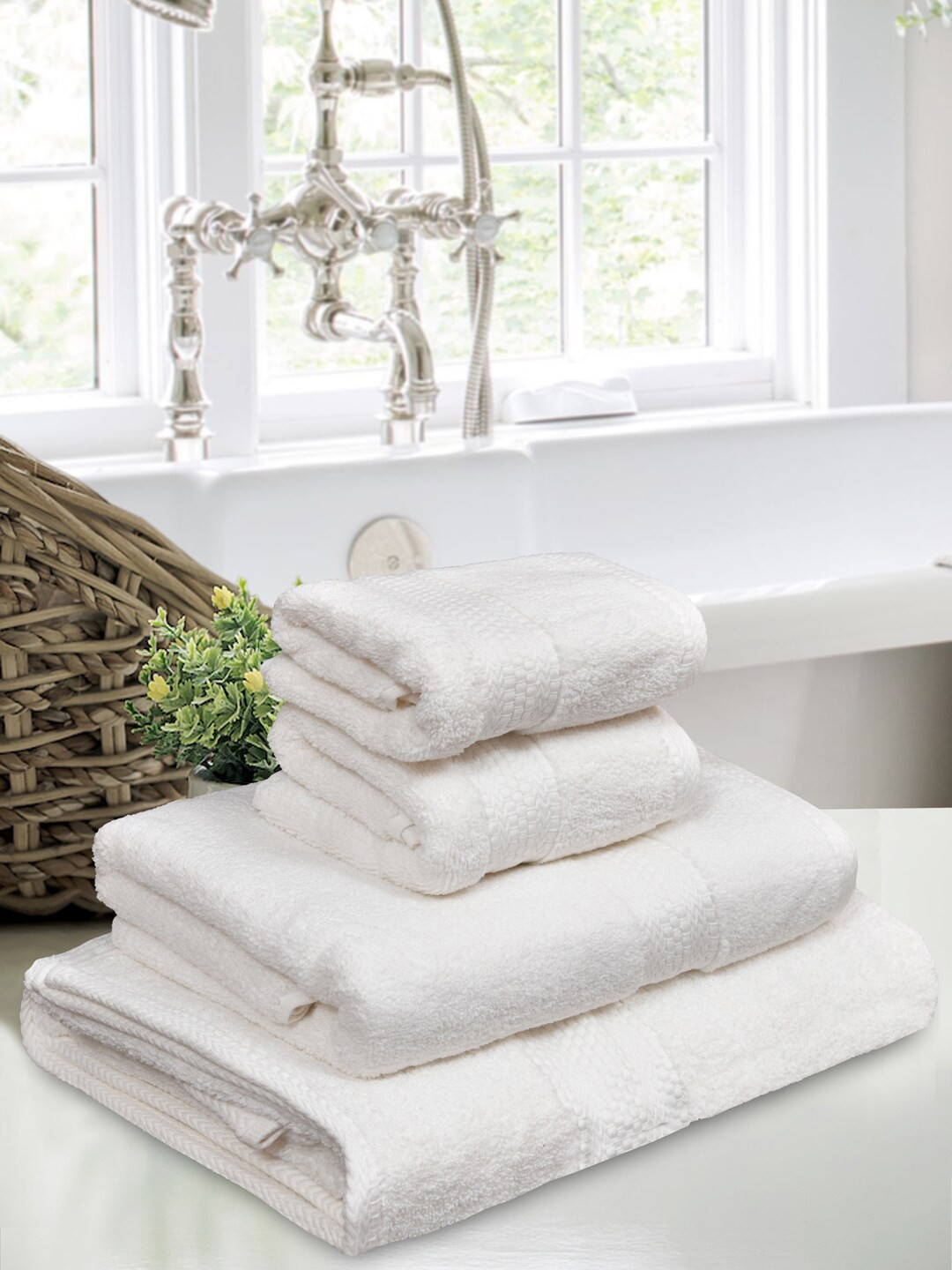 

BOMBAY DYEING White Set of 4 600 GSM Soft & Durable Cotton Towel Set