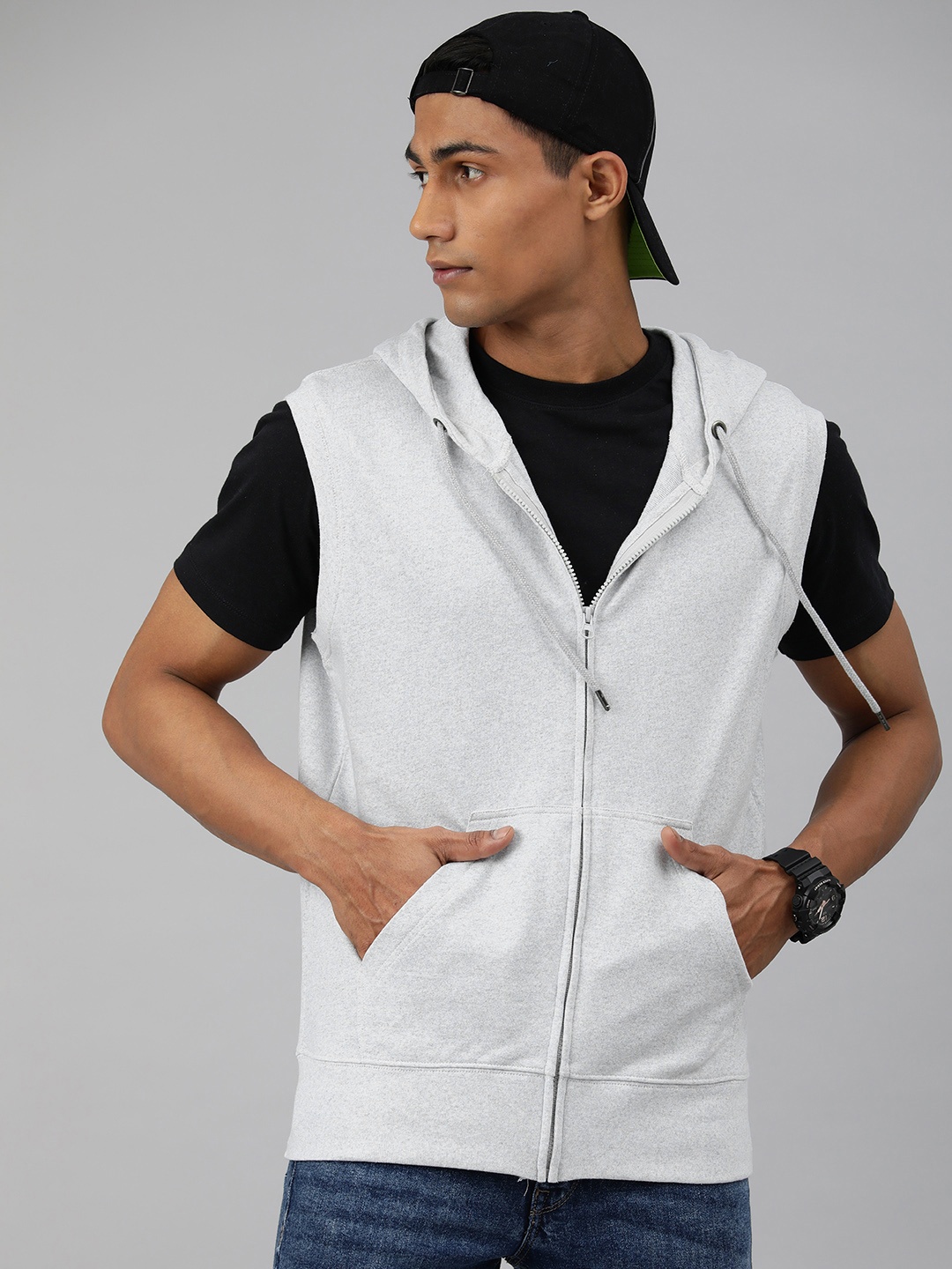 

Huetrap Men Solid Knitted Hooded Sweatshirt, White