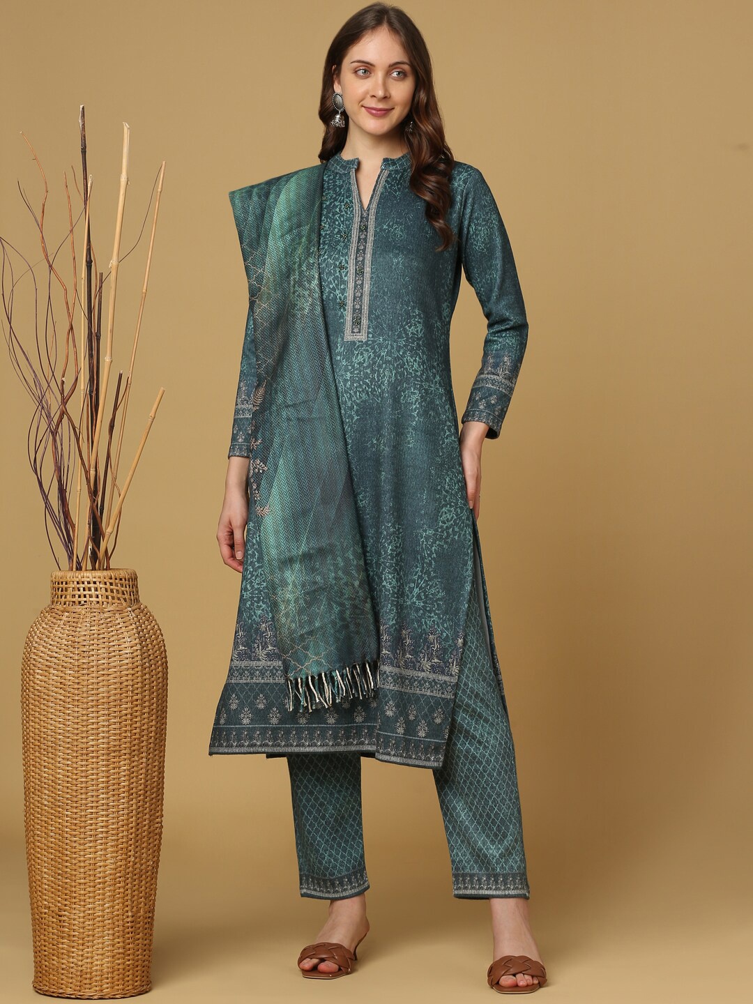 

Indifusion Ethnic Motifs Printed Kurta with Trousers & With Dupatta, Green