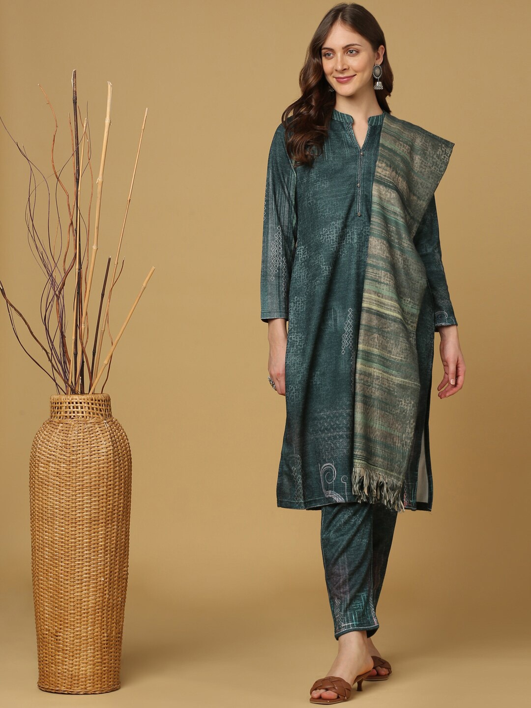 

Indifusion Printed Kurta with Trousers & With Dupatta, Green