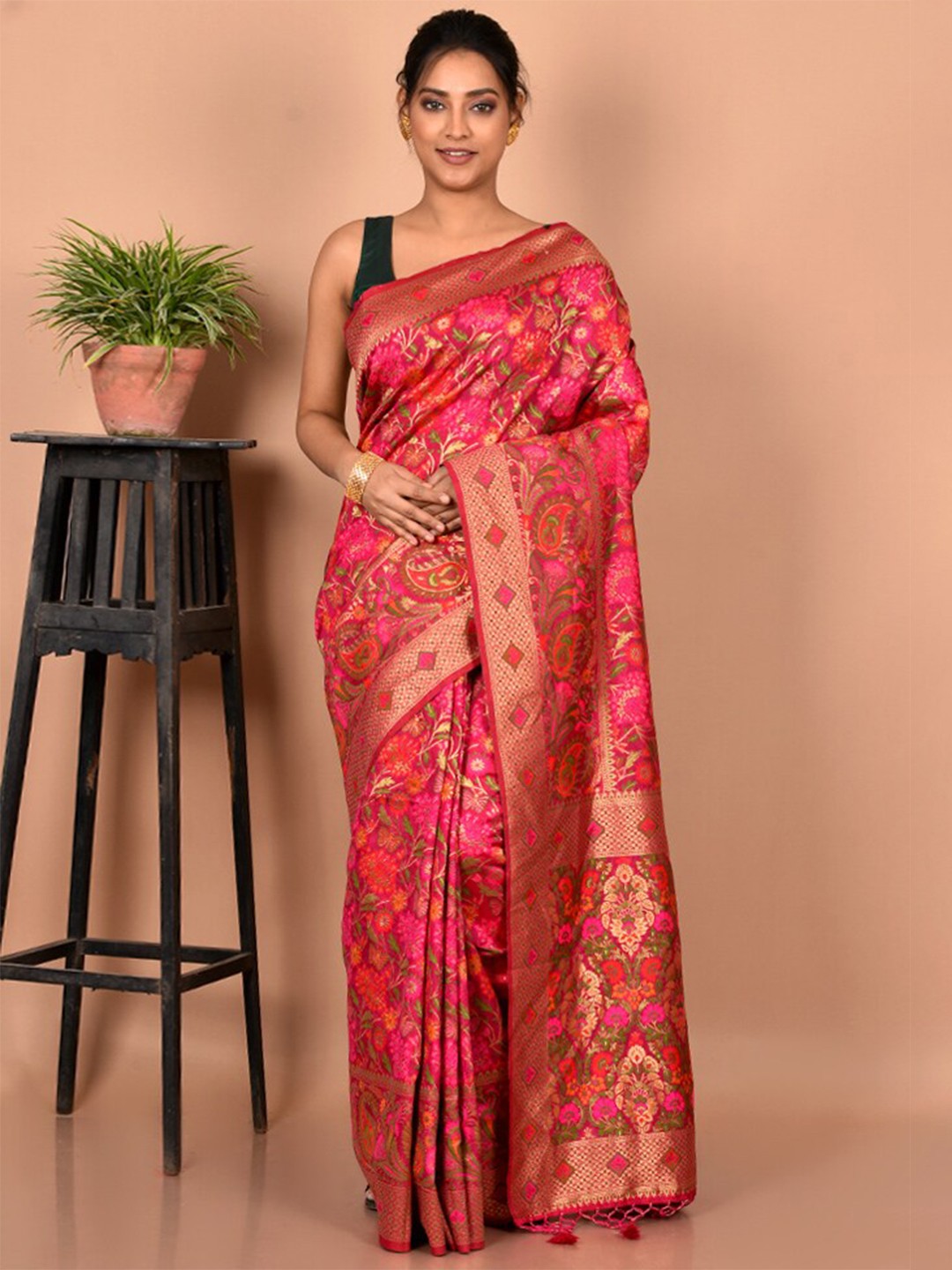 

AllSilks Ethnic Motifs Zari Silk Blend Saree, Pink