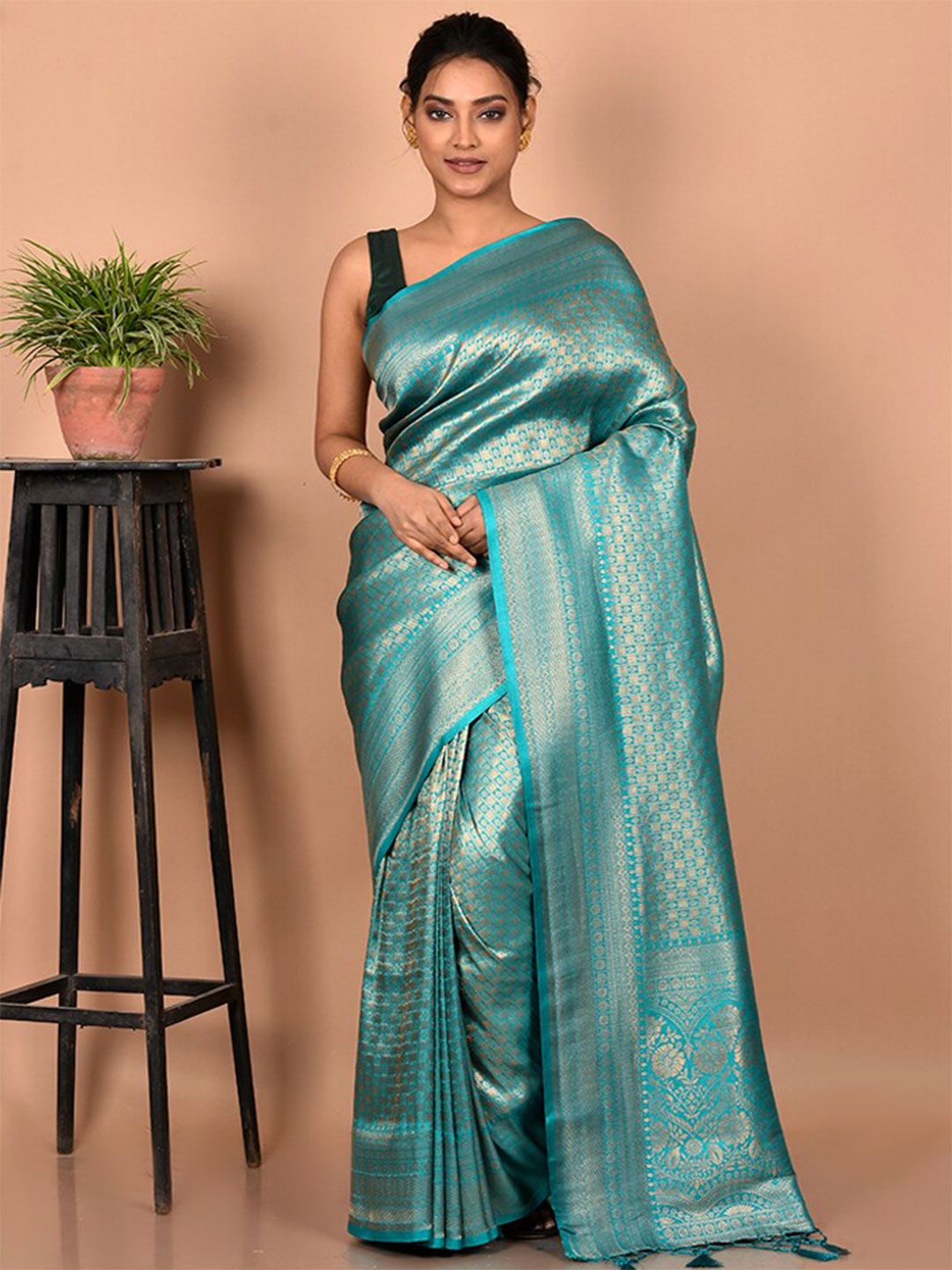 

AllSilks Woven Design Zari Saree, Green