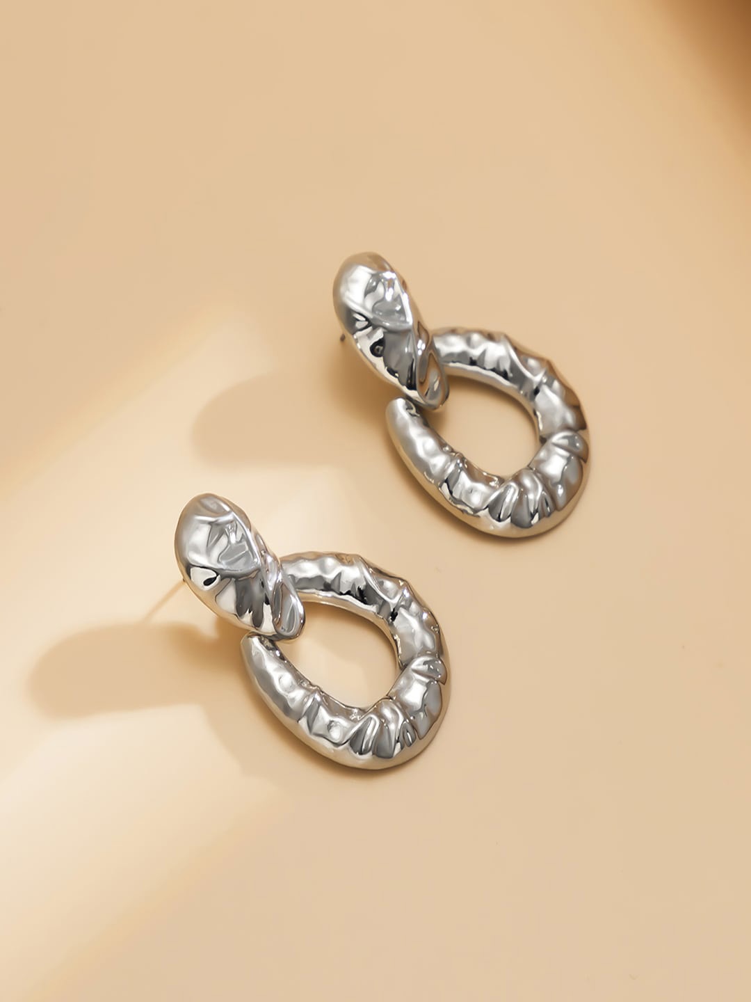

AQUASTREET Silver-Toned Contemporary Drop Earrings