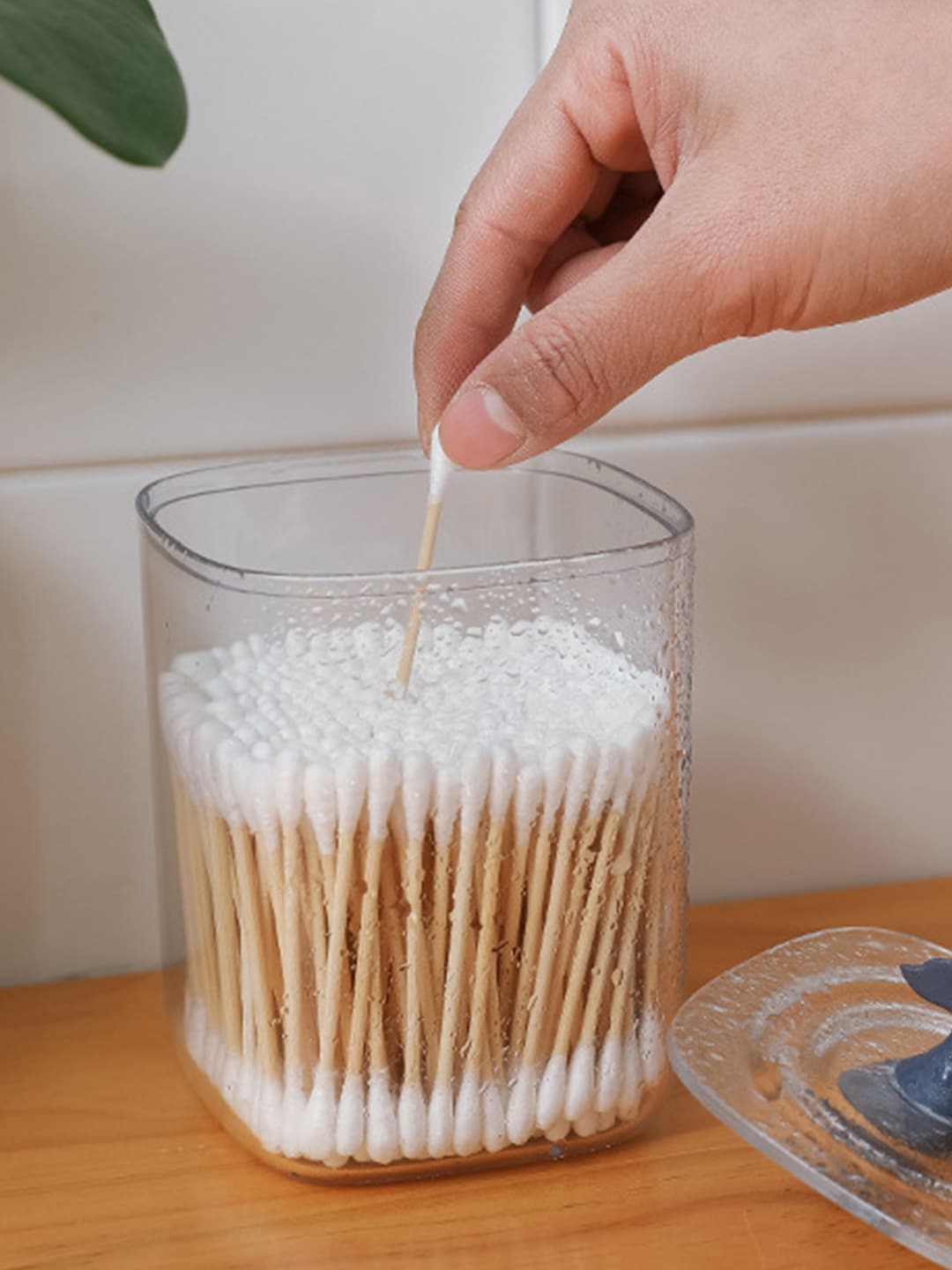 

MARKET99 Transparent Solid Cuboid Cotton Box Holder