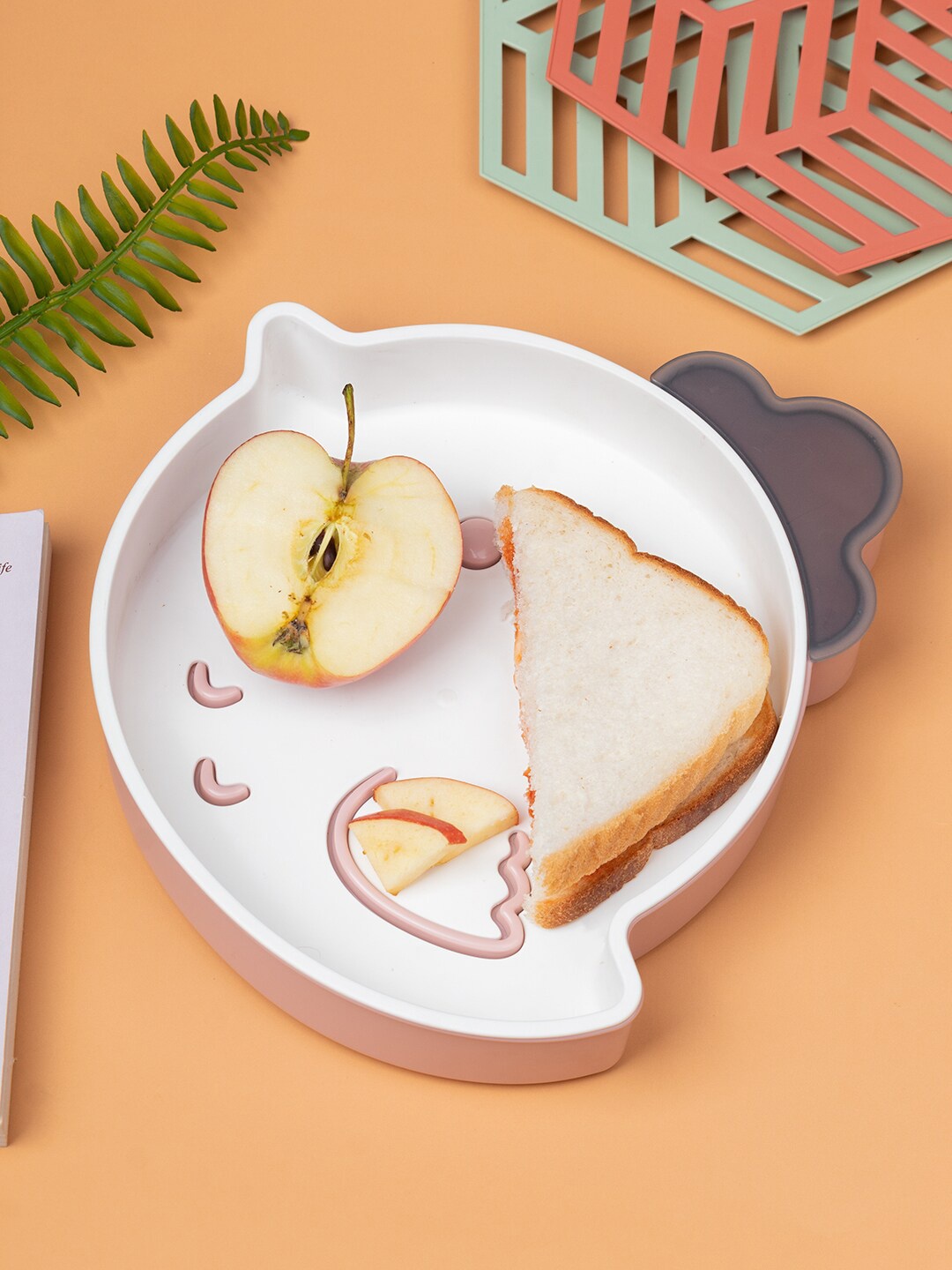 

MARKET99 Grey & White Printed Plastic Matte Plate