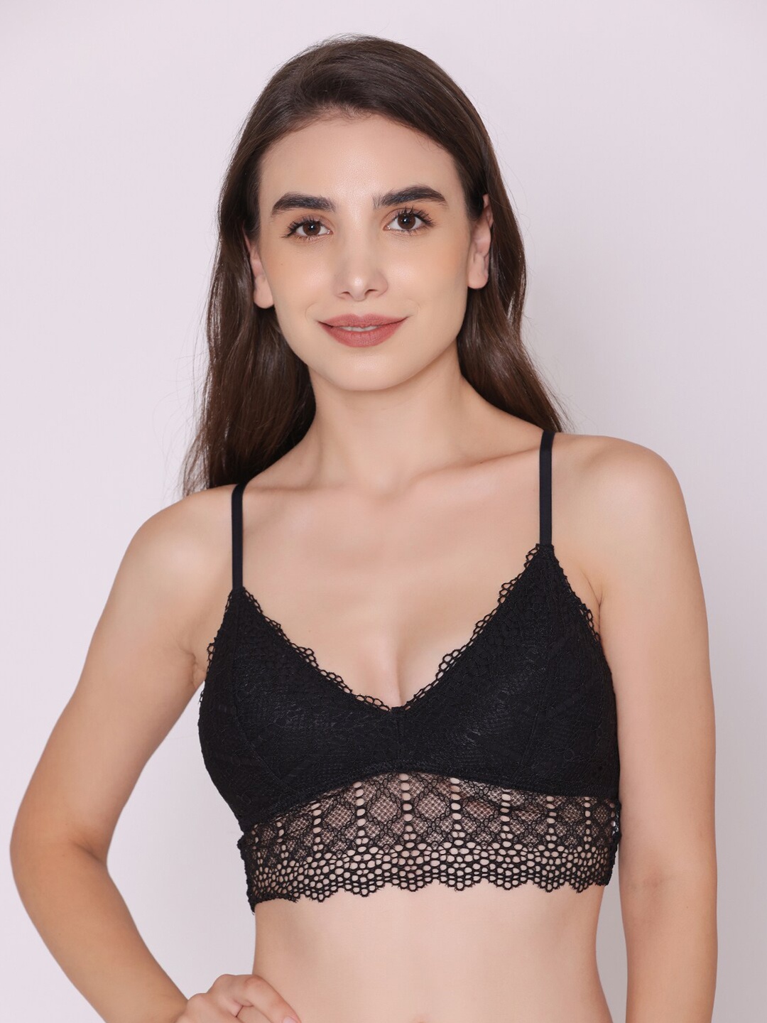 

Treasure chest Woman Reina Lace Pull on Bralette Bra, Black