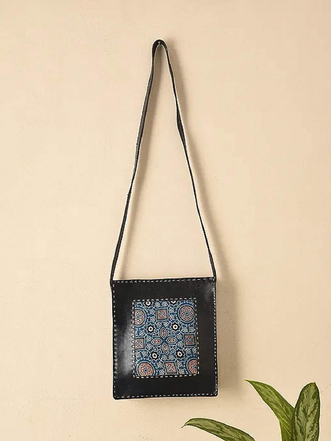 

Jalwa Art Ethnic Motifs Printed Structured Sling Bag, Black