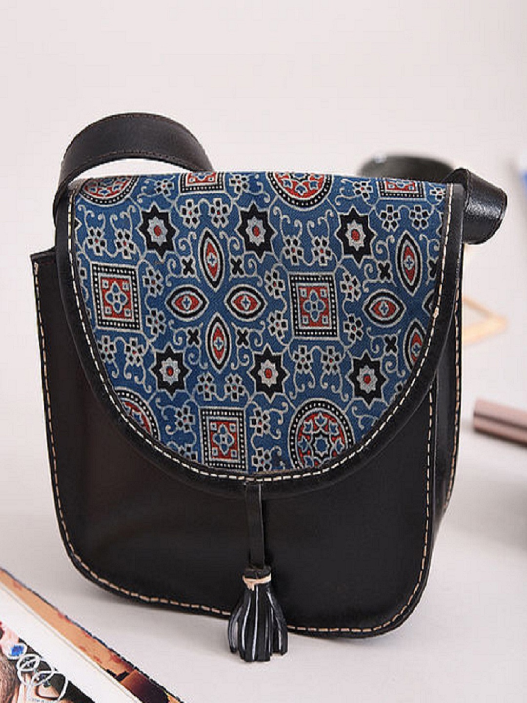

Jalwa Art Ethnic Motifs Printed Leather Half Moon Sling Bag, Black