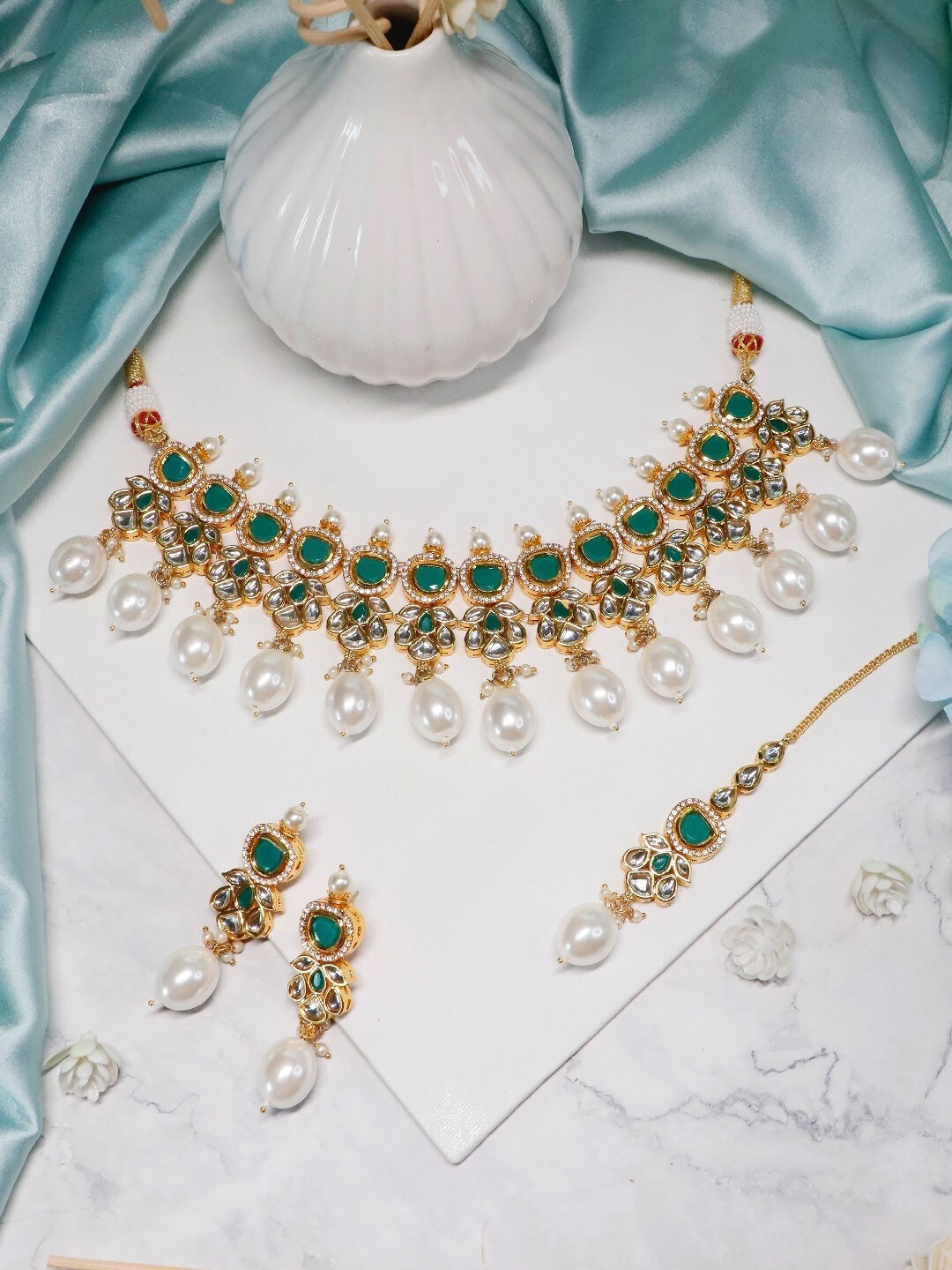 

Ishhaara Gold-Plated & Onyx Studded Jewellery Set