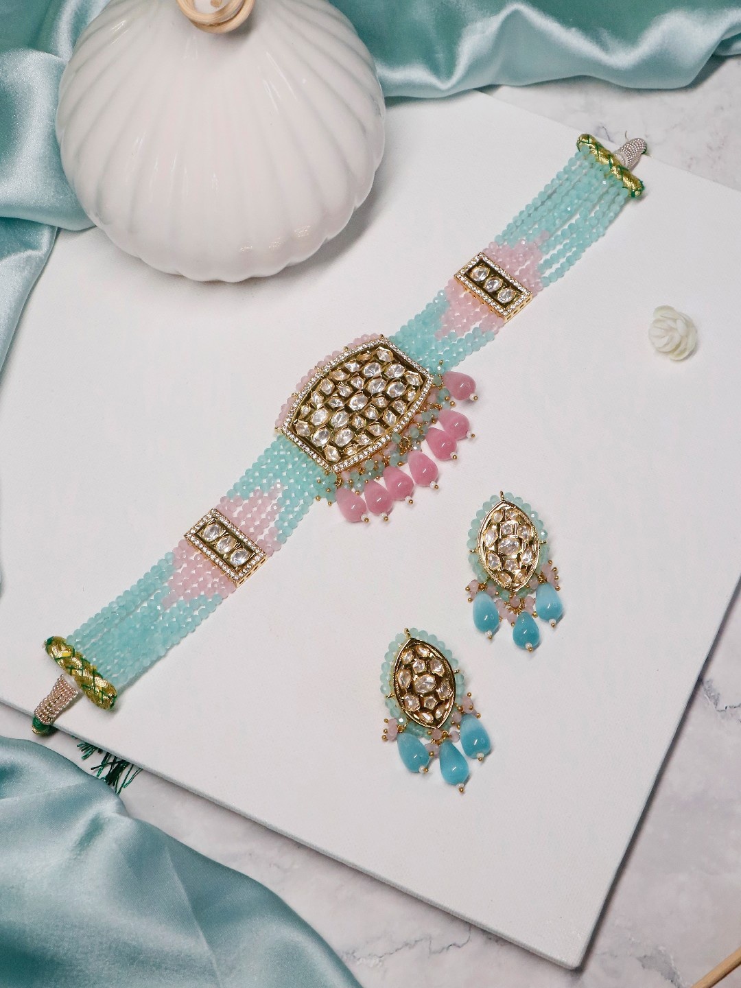 

Ishhaara Gold-Plated Kundan Studded & Beaded Jewellery Set