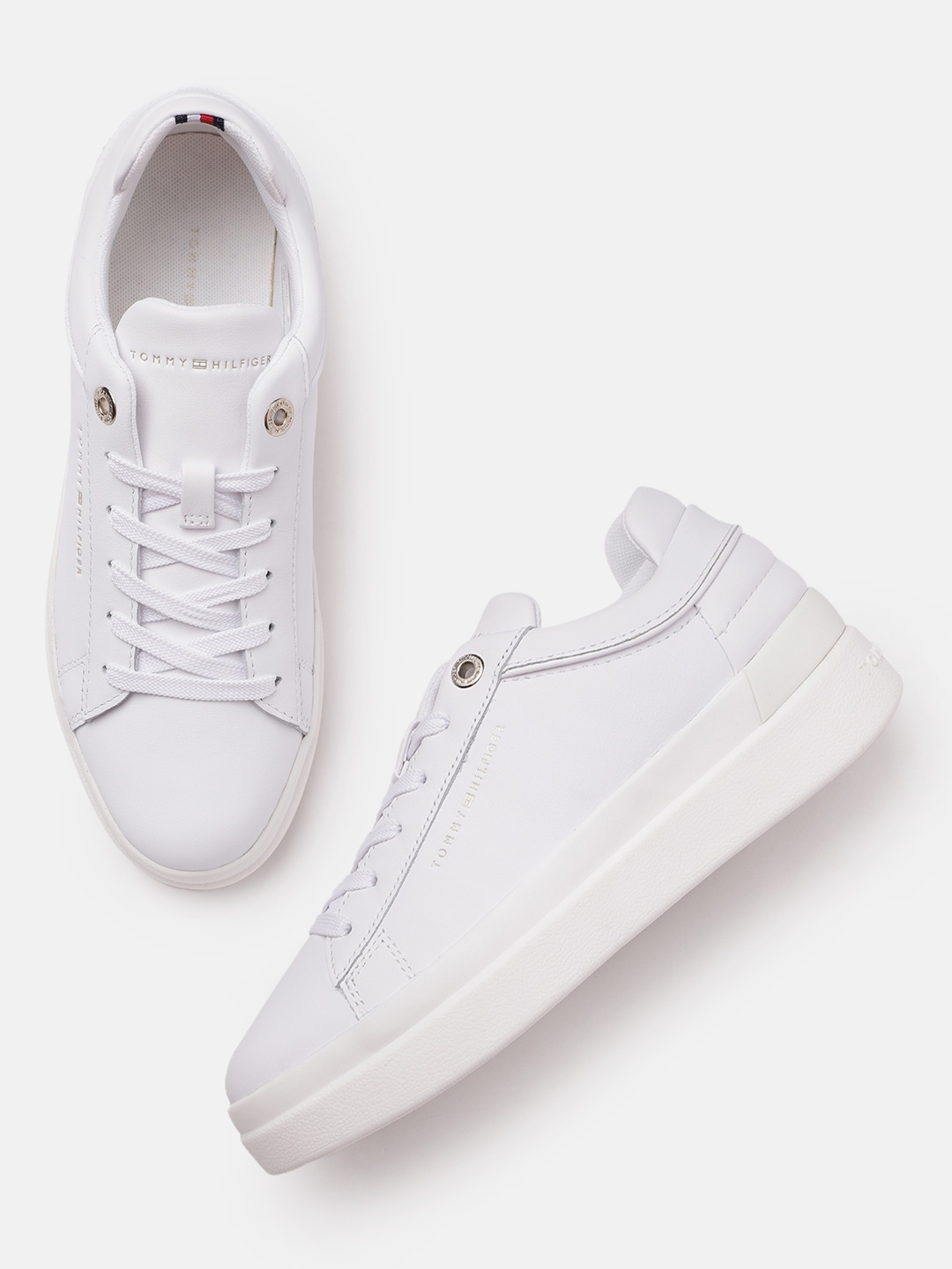 

Tommy Hilfiger Women Leather Sneakers, White