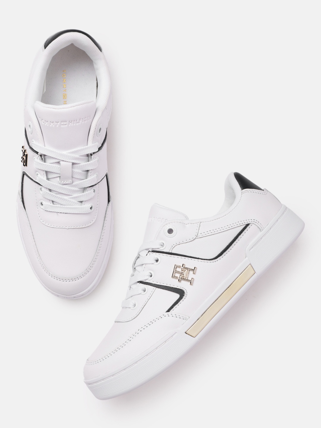 

Tommy Hilfiger Women Leather Sneakers, White