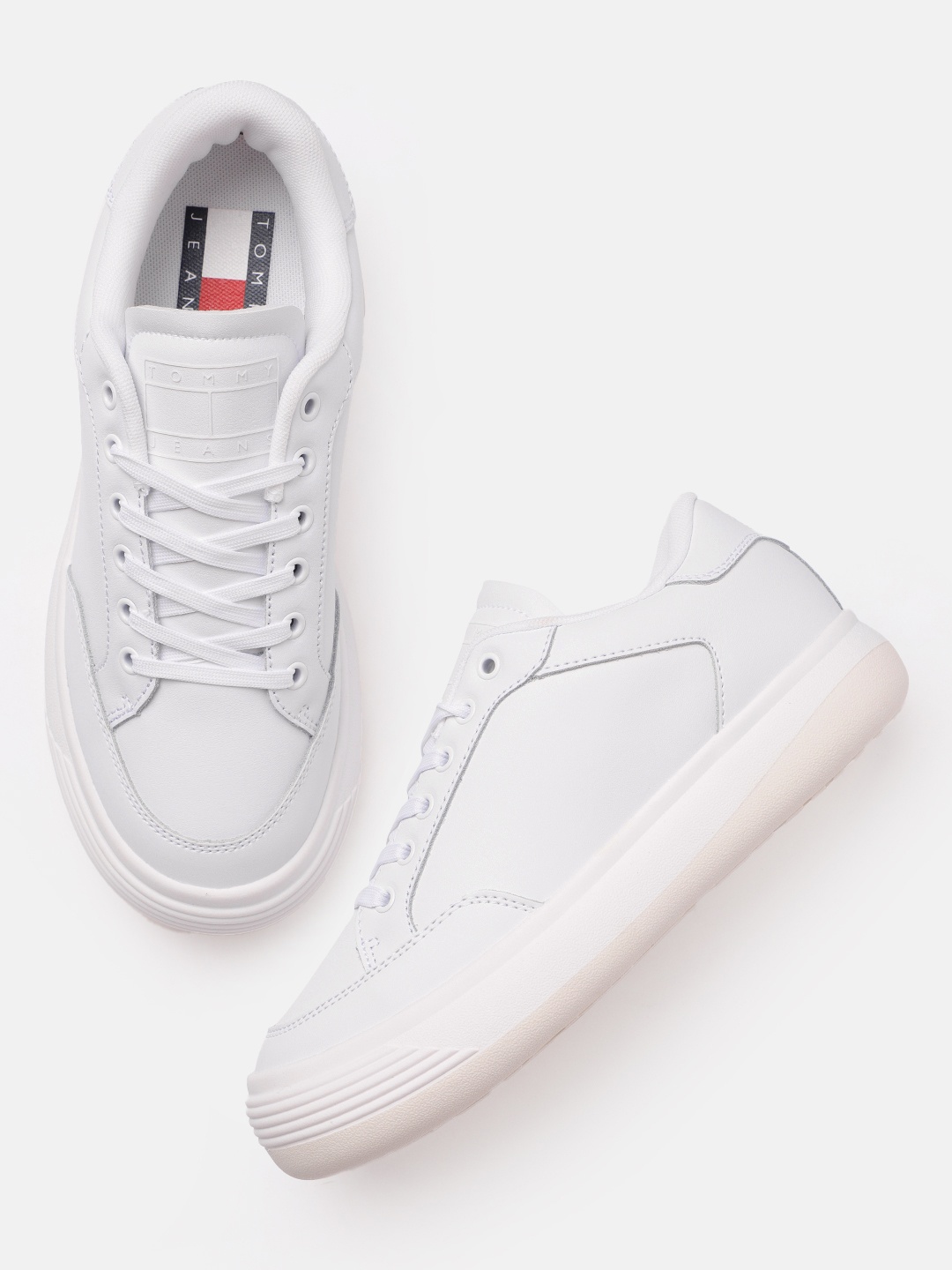

Tommy Hilfiger Women Leather Sneakers, White