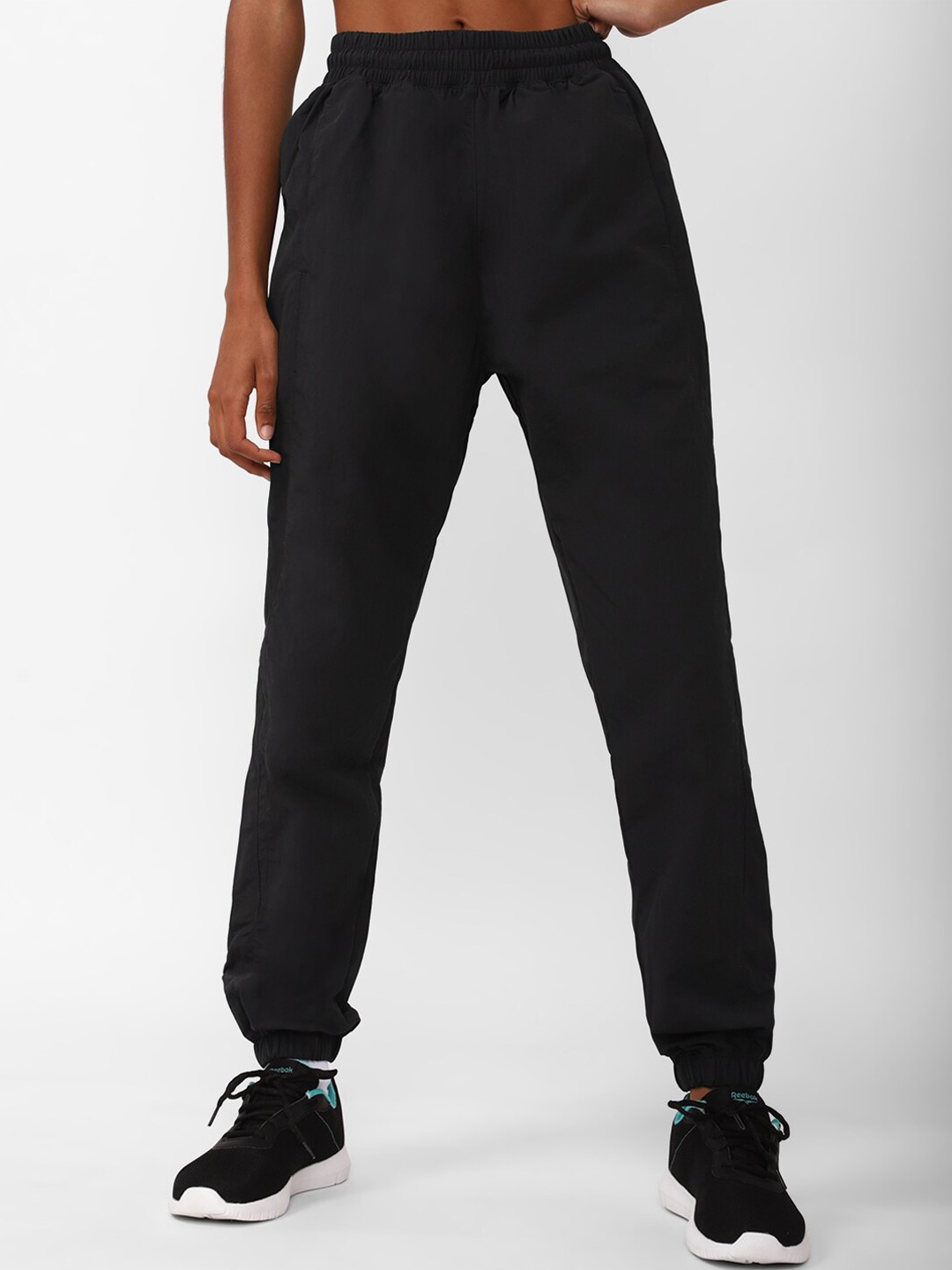 

Reebok Women High-Rise Joggers, Black