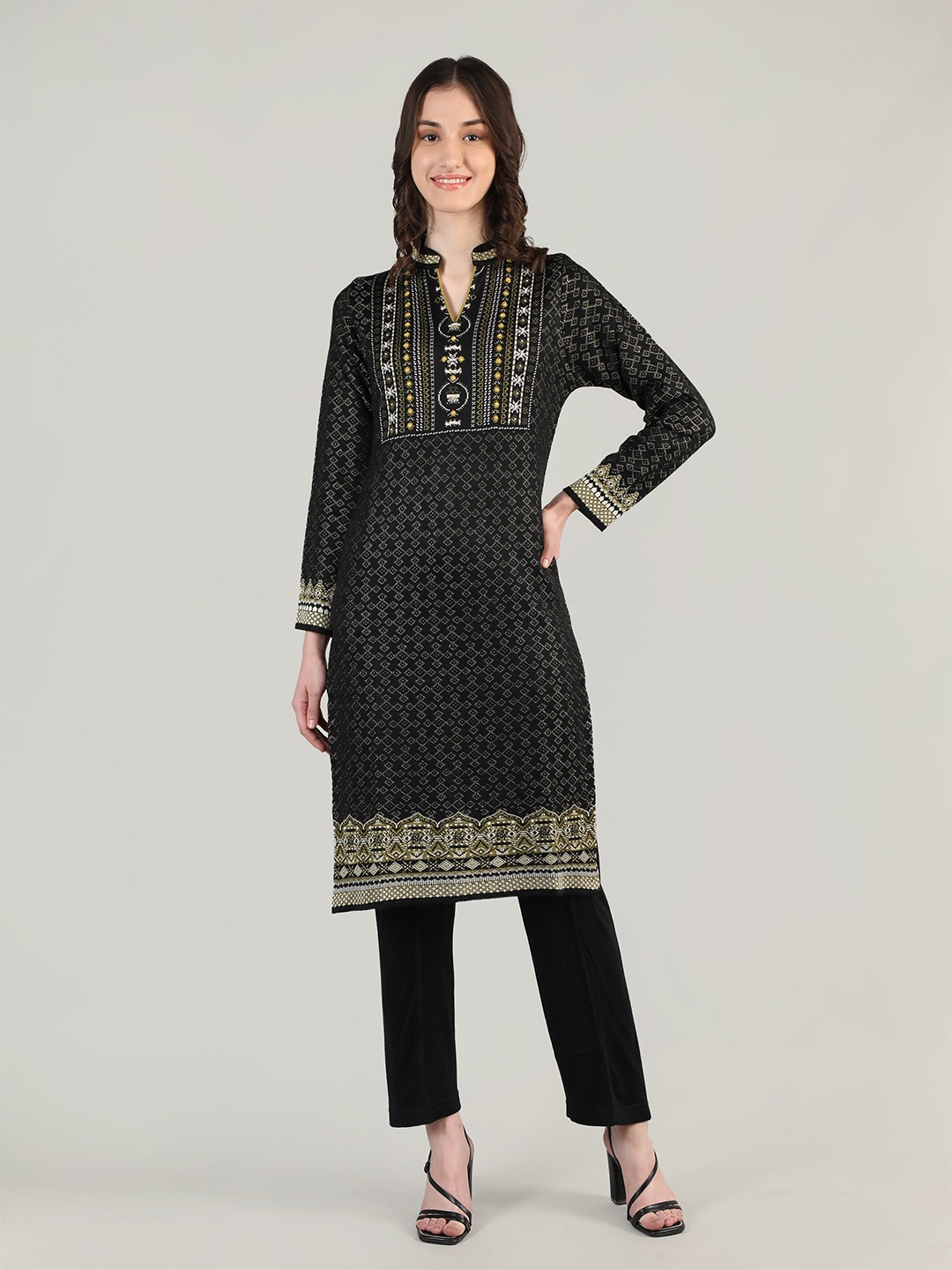 

MIKHAD Ethnic Motifs Printed Jacquard Woolen Kurta, Black