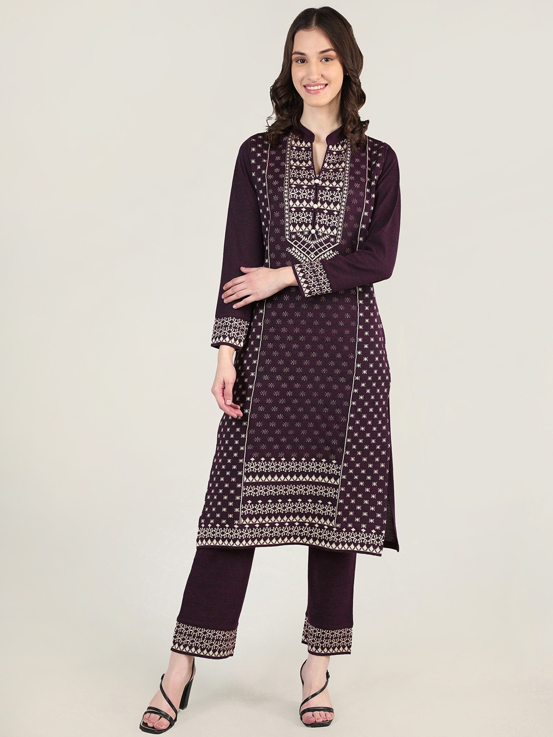 

MIKHAD Mandarin Collar Ethnic Motifs Printed Regular Kurta, Maroon