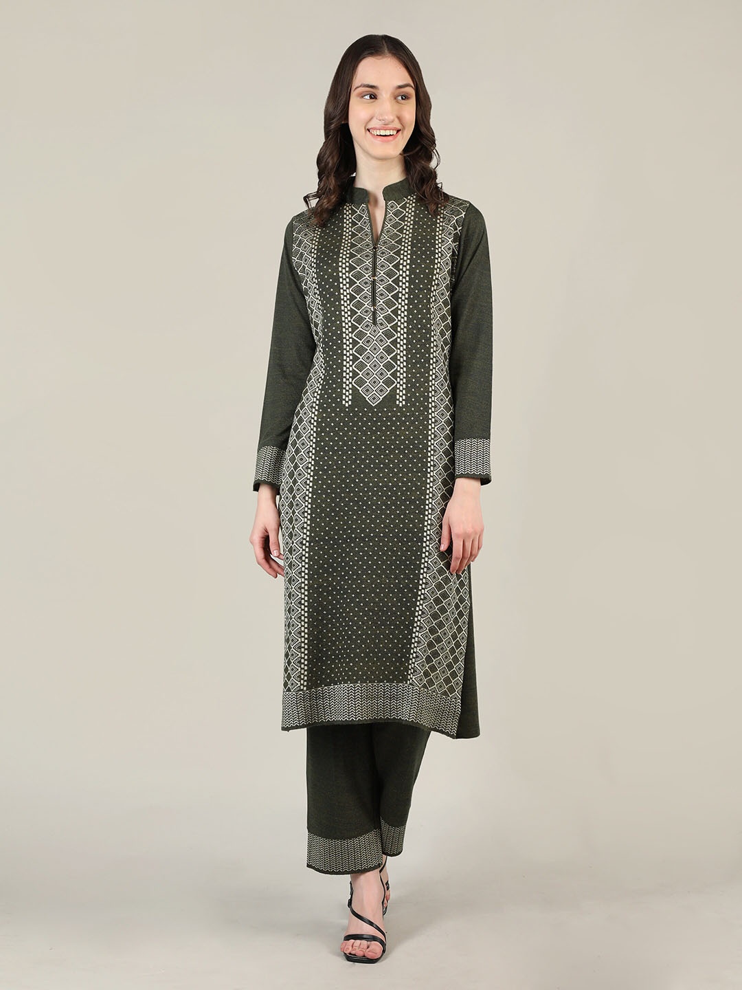 

MIKHAD Mandarin Collar Ethnic Motifs Printed Wool Kurta, Olive