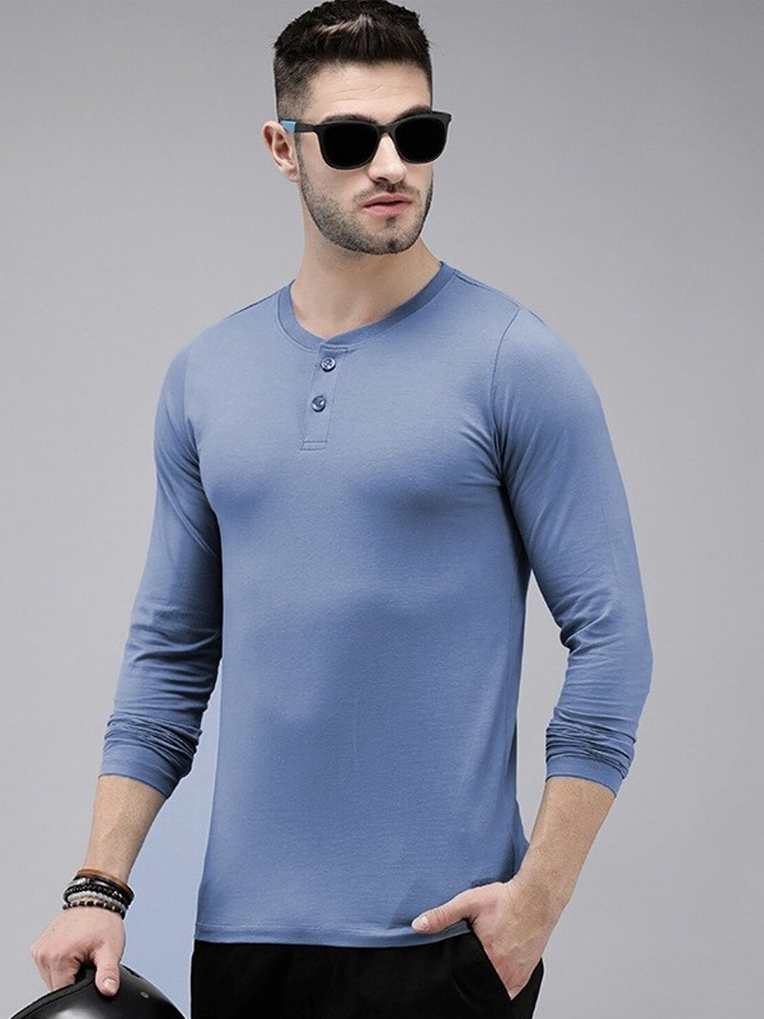 

Rodzen Men Blue Henley Neck Pure Cotton T-shirt