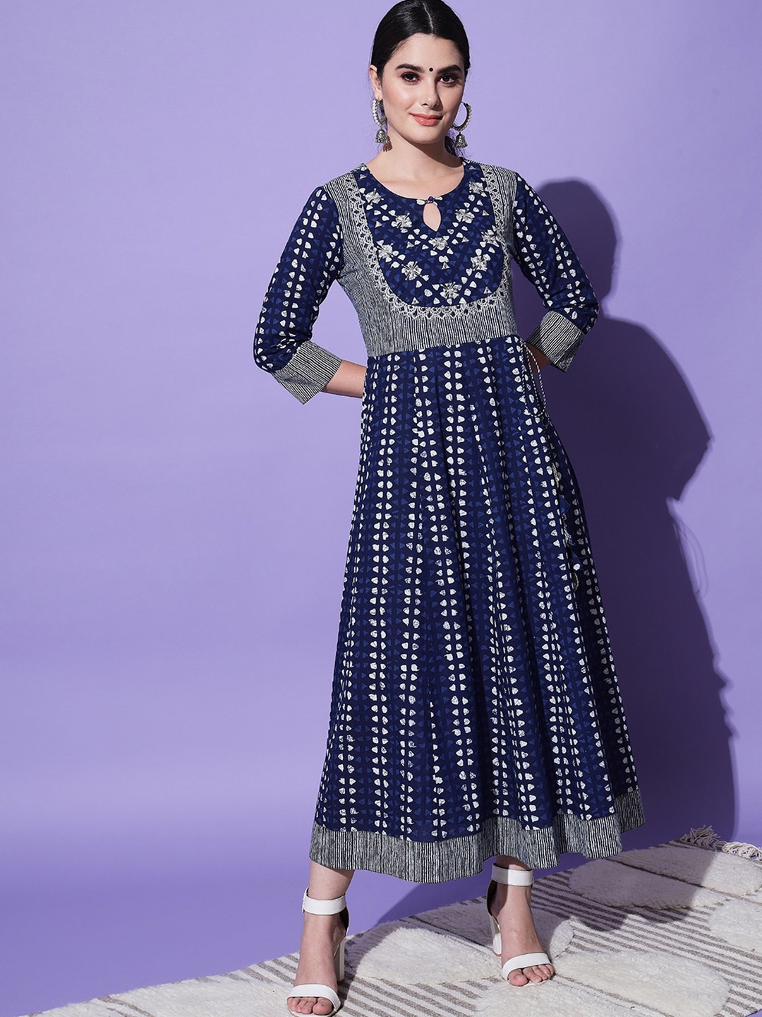 

Meeranshi Blue Maxi Midi Dress