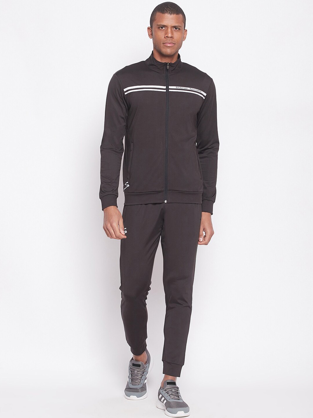 

UNPAR Men Tracksuits, Black