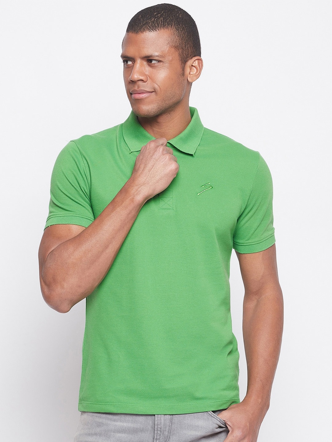 

UNPAR Men Green Polo Collar T-shirt