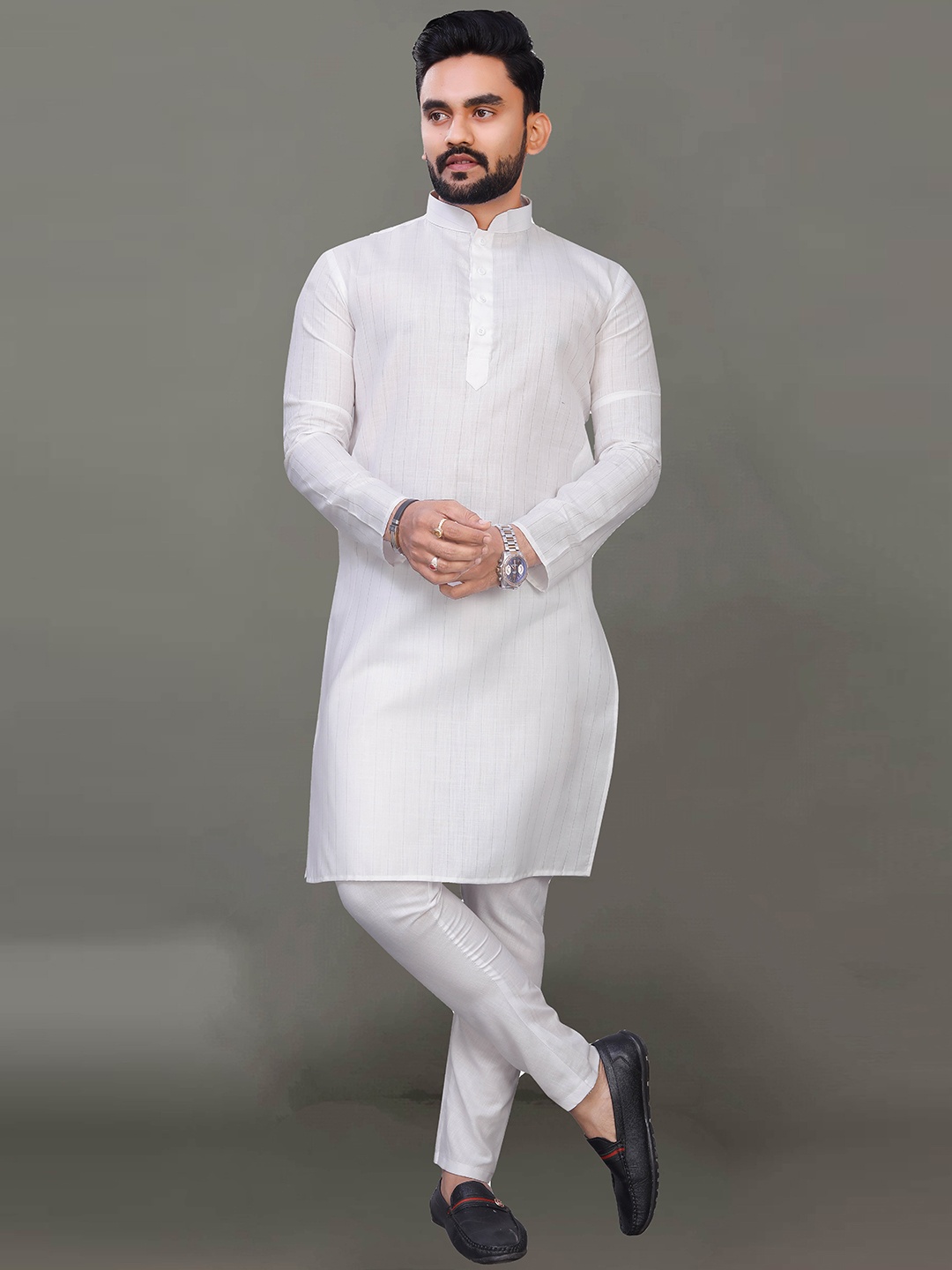

Ekta Textiles Men White Striped Pure Cotton Kurta with Pyjamas