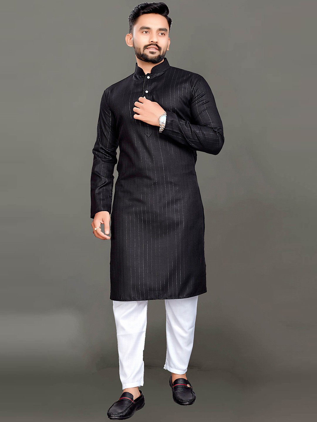 

Ekta Textiles Men Black Striped Pure Cotton Kurta with Pyjamas