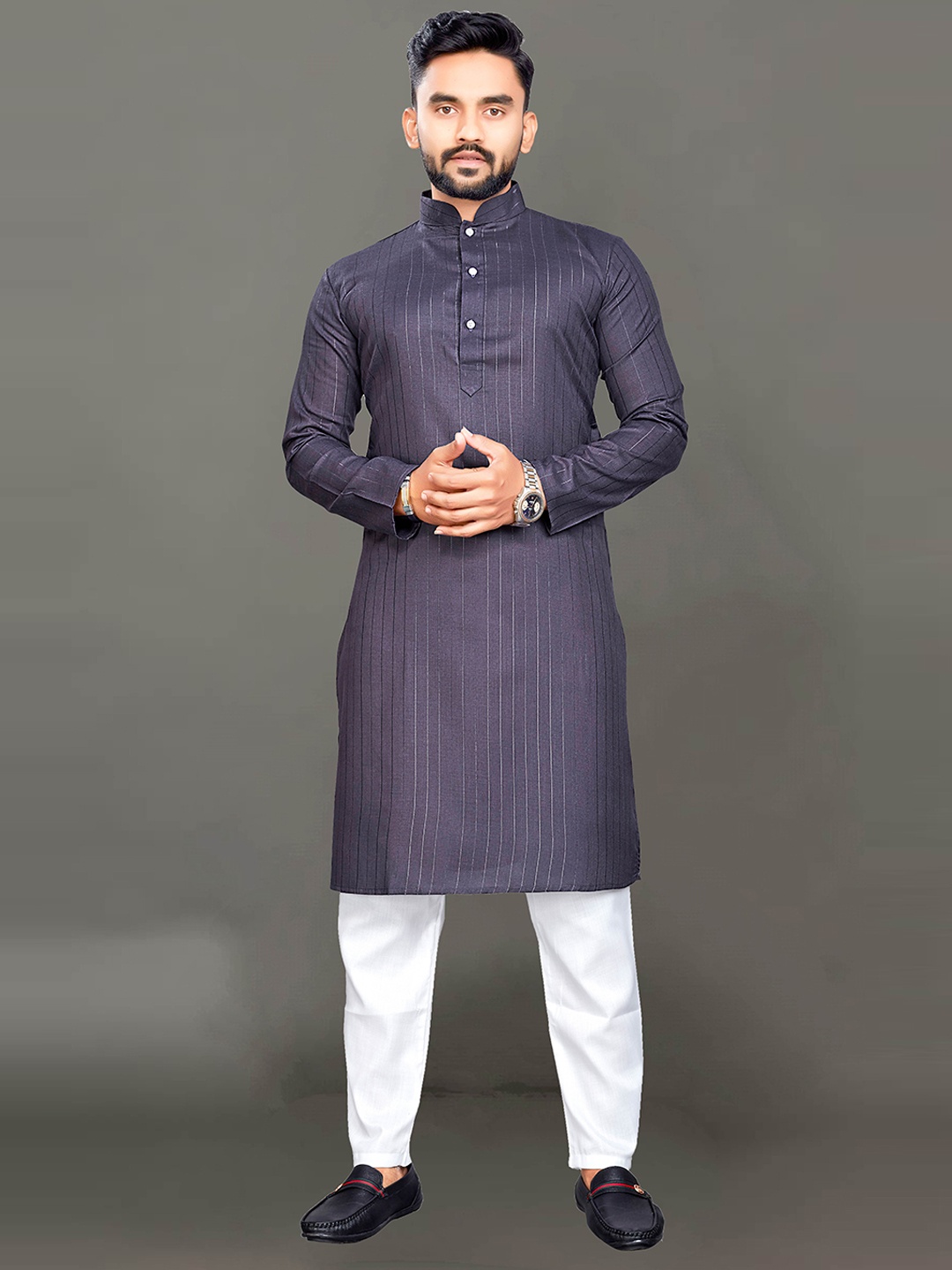 

Ekta Textiles Men Navy Blue Striped Pure Cotton Kurta with Pyjamas