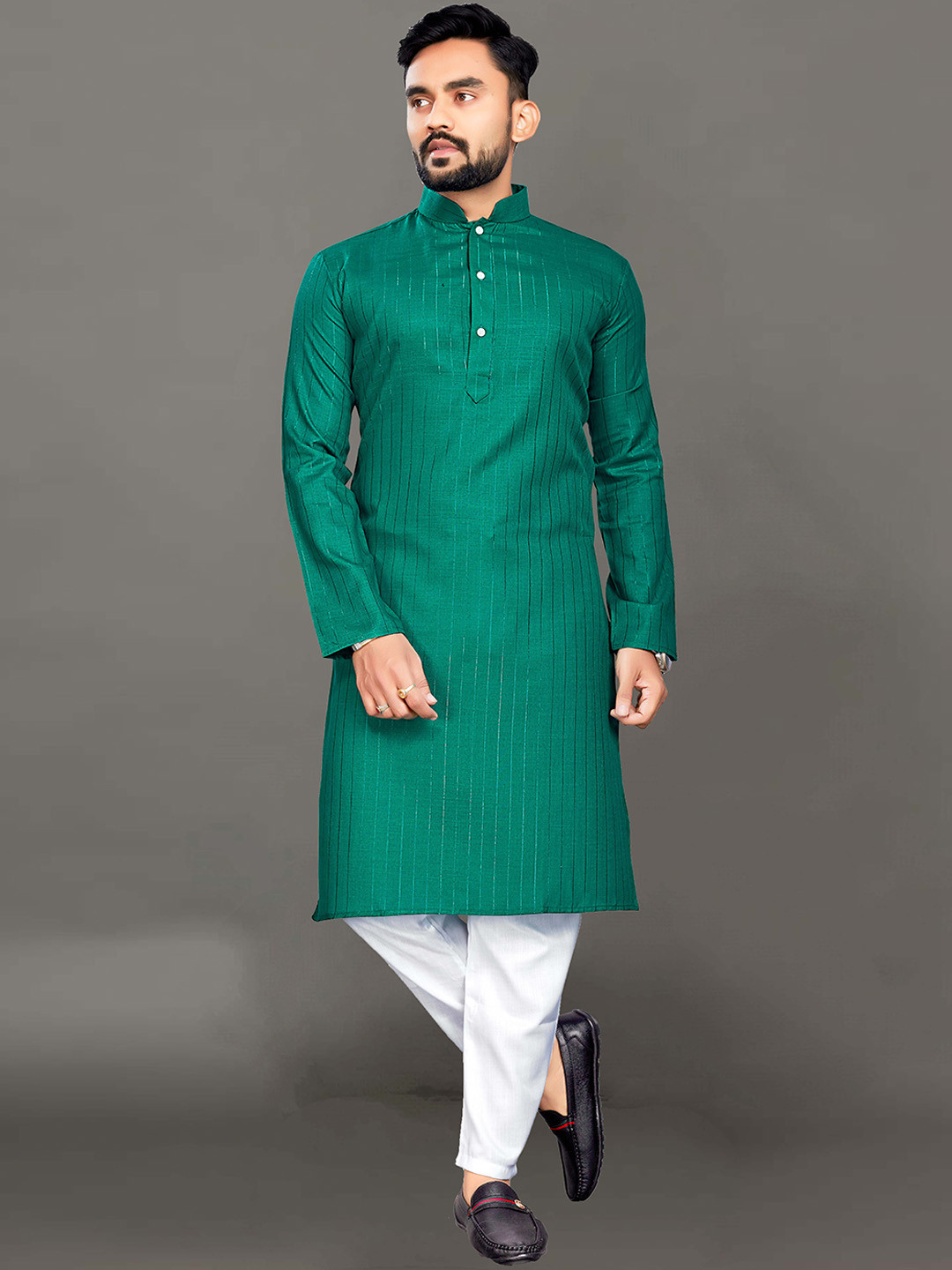 

Ekta Textiles Men Green Striped Pure Cotton Kurta with Pyjamas