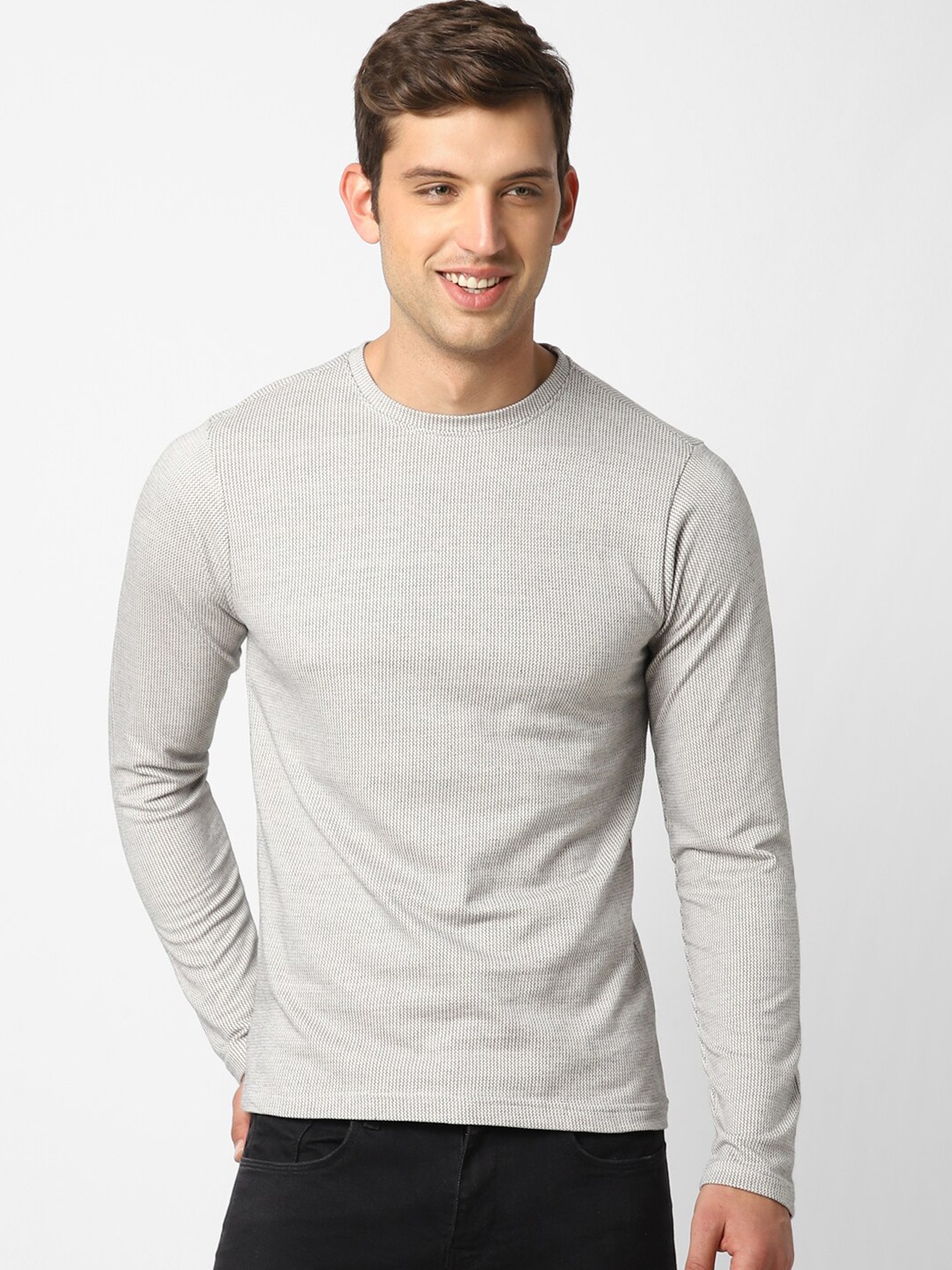 

VASTRADO Men Grey Cotton T-shirt