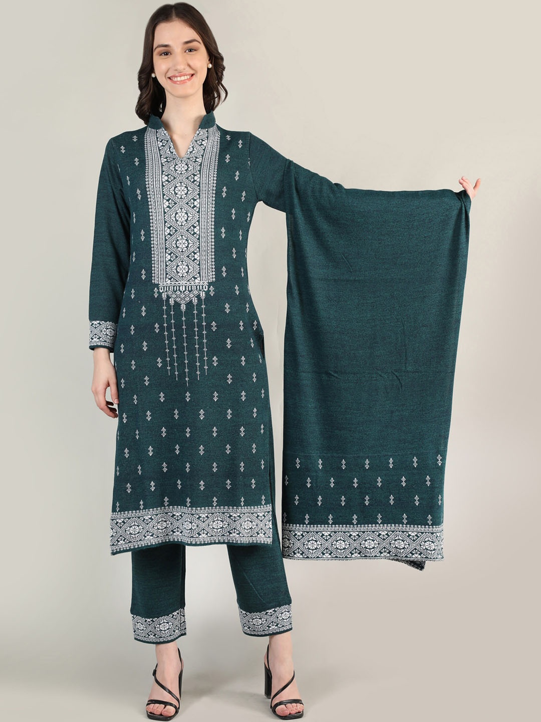 

MIKHAD Women Abstract Printed Kurta with Trousers & Dupatta, Teal
