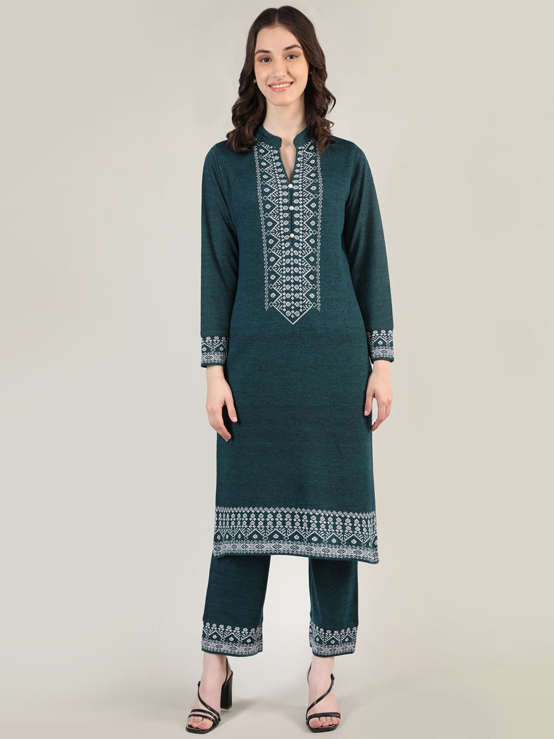 

MIKHAD Women Teal Printed Kurta with Trousers & With Dupatta