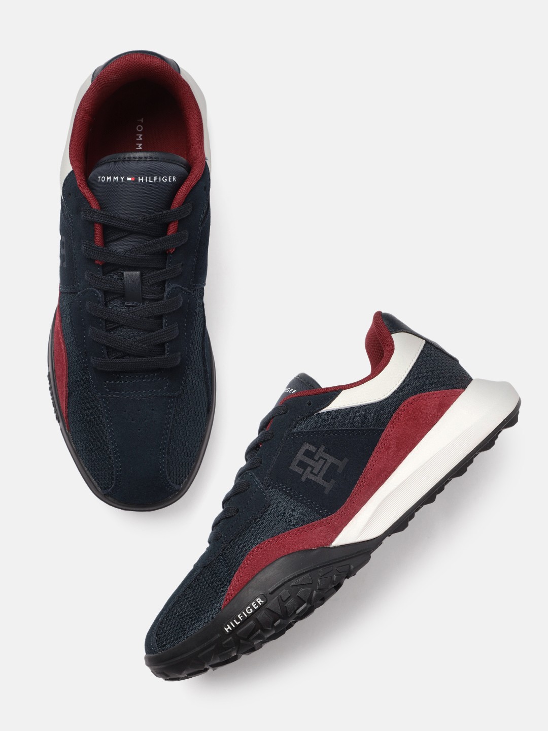 

Tommy Hilfiger Men Solid Sneakers, Navy blue