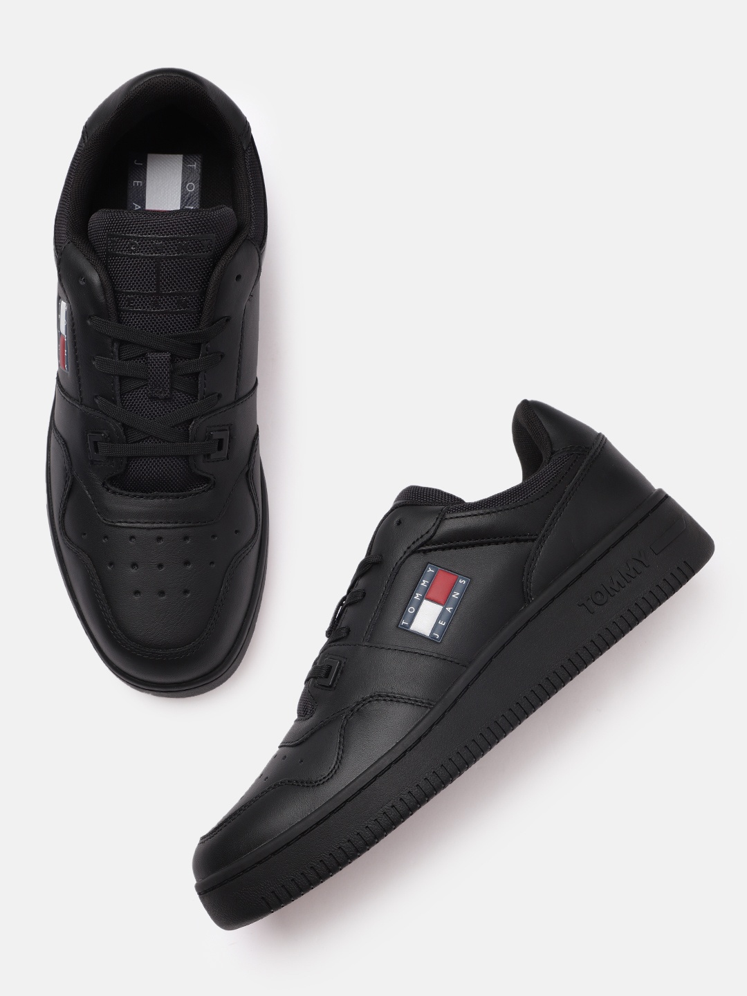 

Tommy Hilfiger Men Leather Sneakers, Black