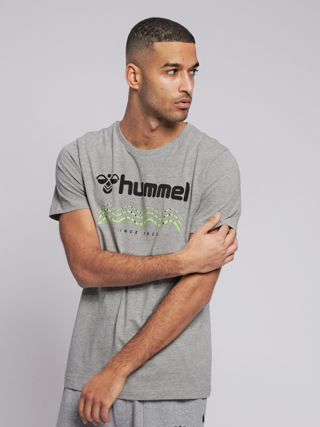 

hummel Men Grey Typography Printed Applique T-shirt